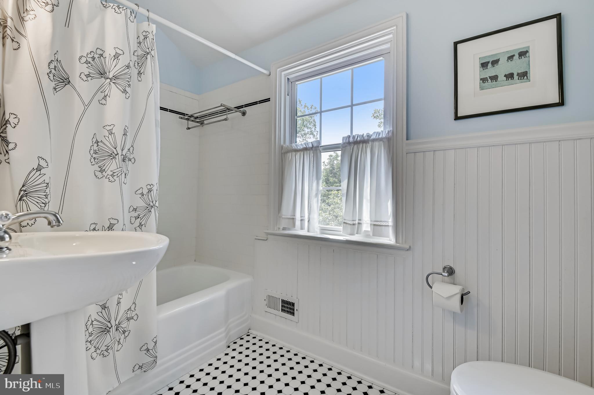 KNOLLWOOD - Residential