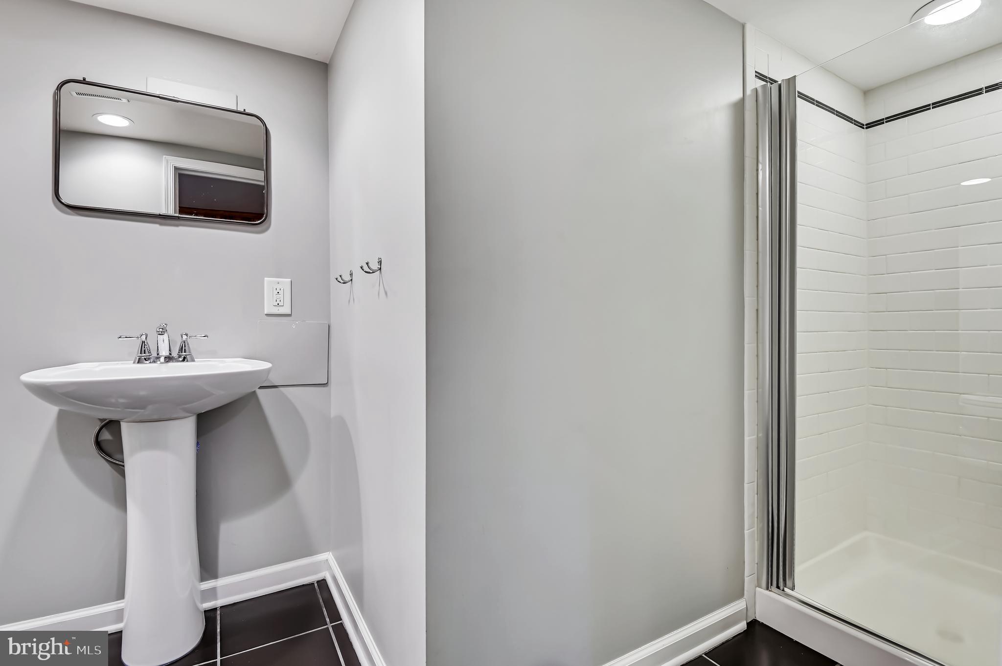 KNOLLWOOD - Residential