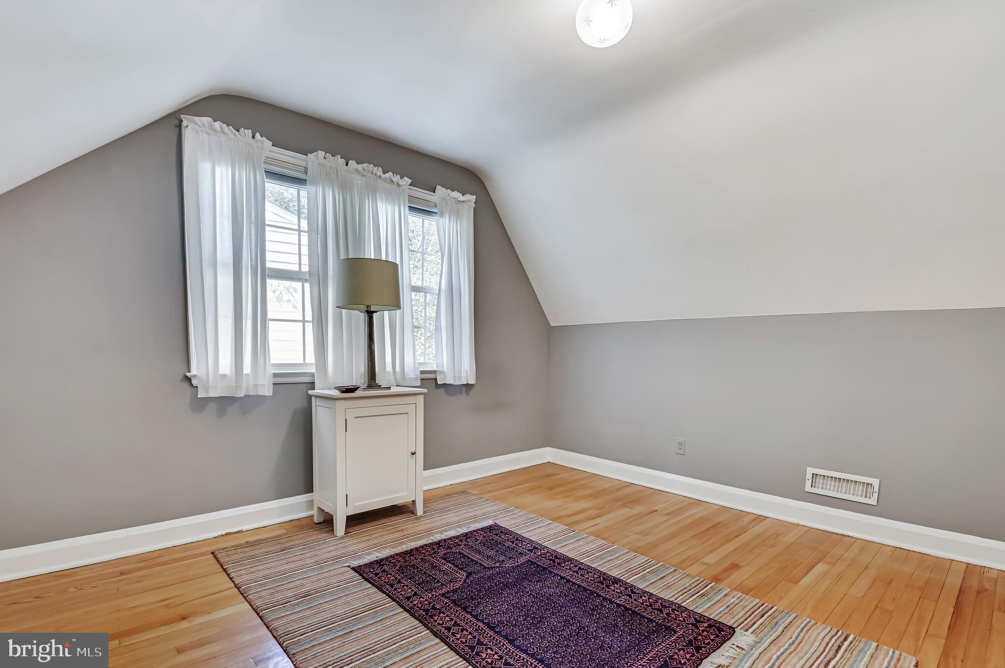 KNOLLWOOD - Residential