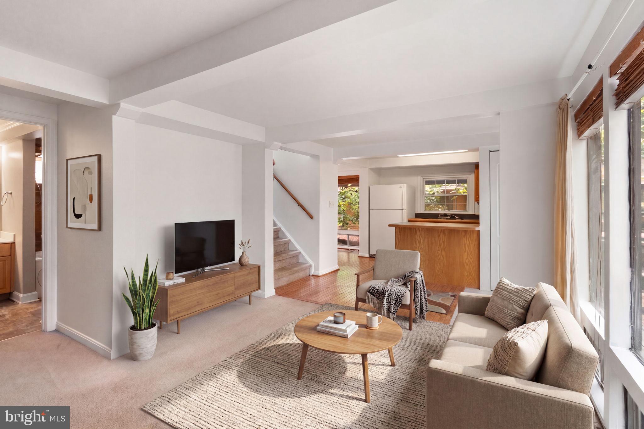 112 LAKEVIEW PARKWAY