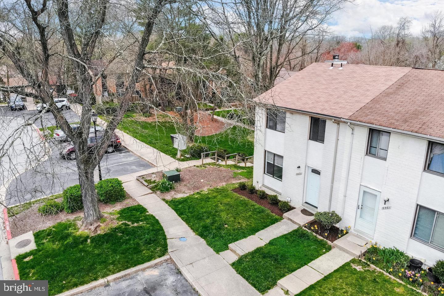 VILLAGE OF OWEN BROWN - Residential Lease