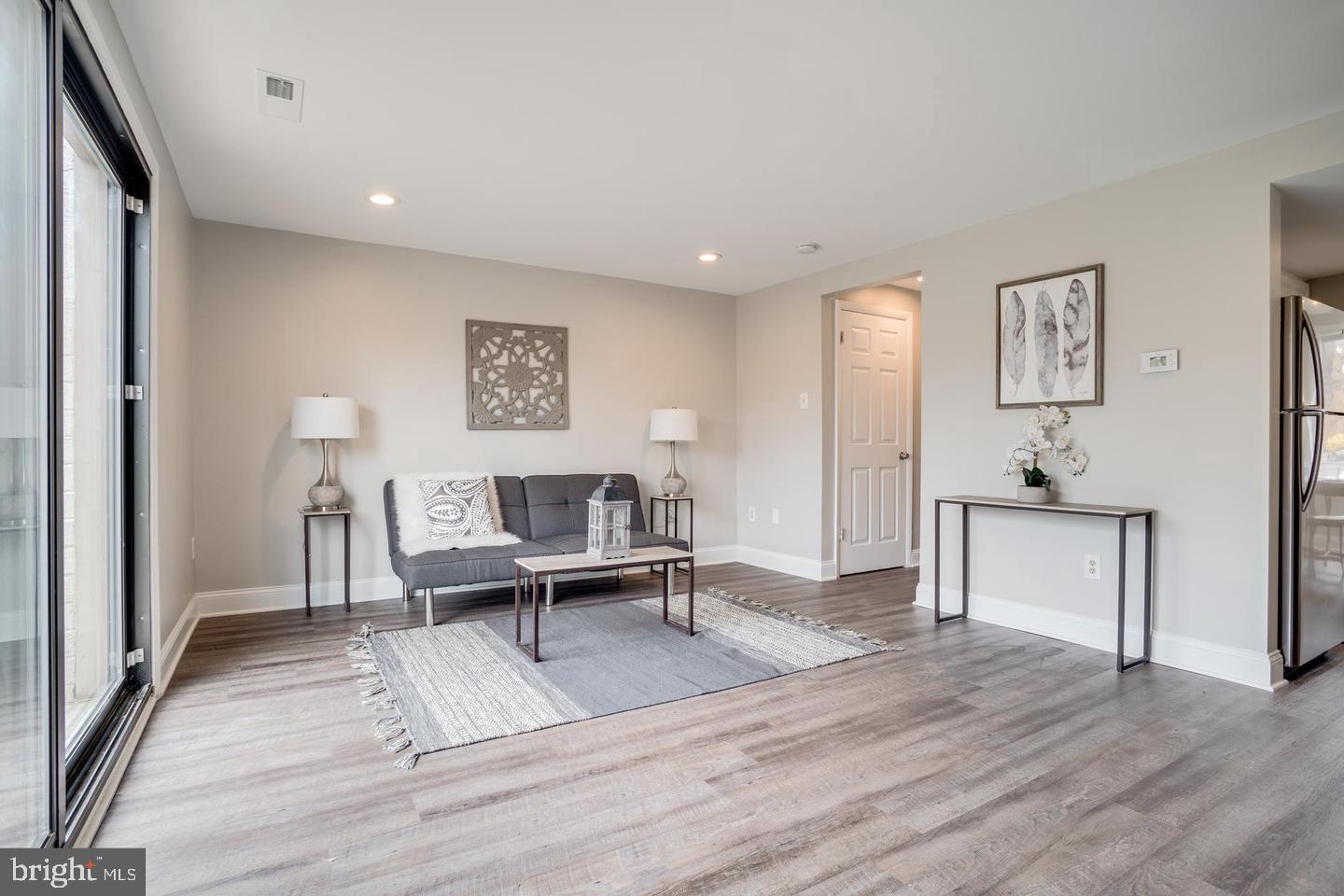 VILLAGE OF OWEN BROWN - Residential Lease