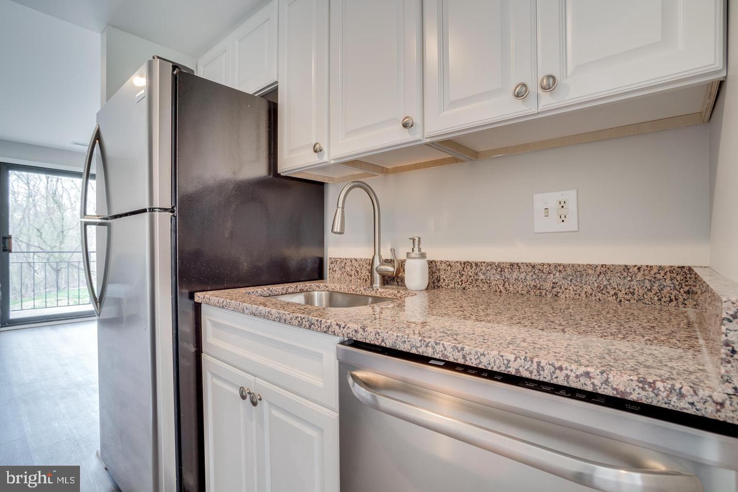 VILLAGE OF OWEN BROWN - Residential Lease