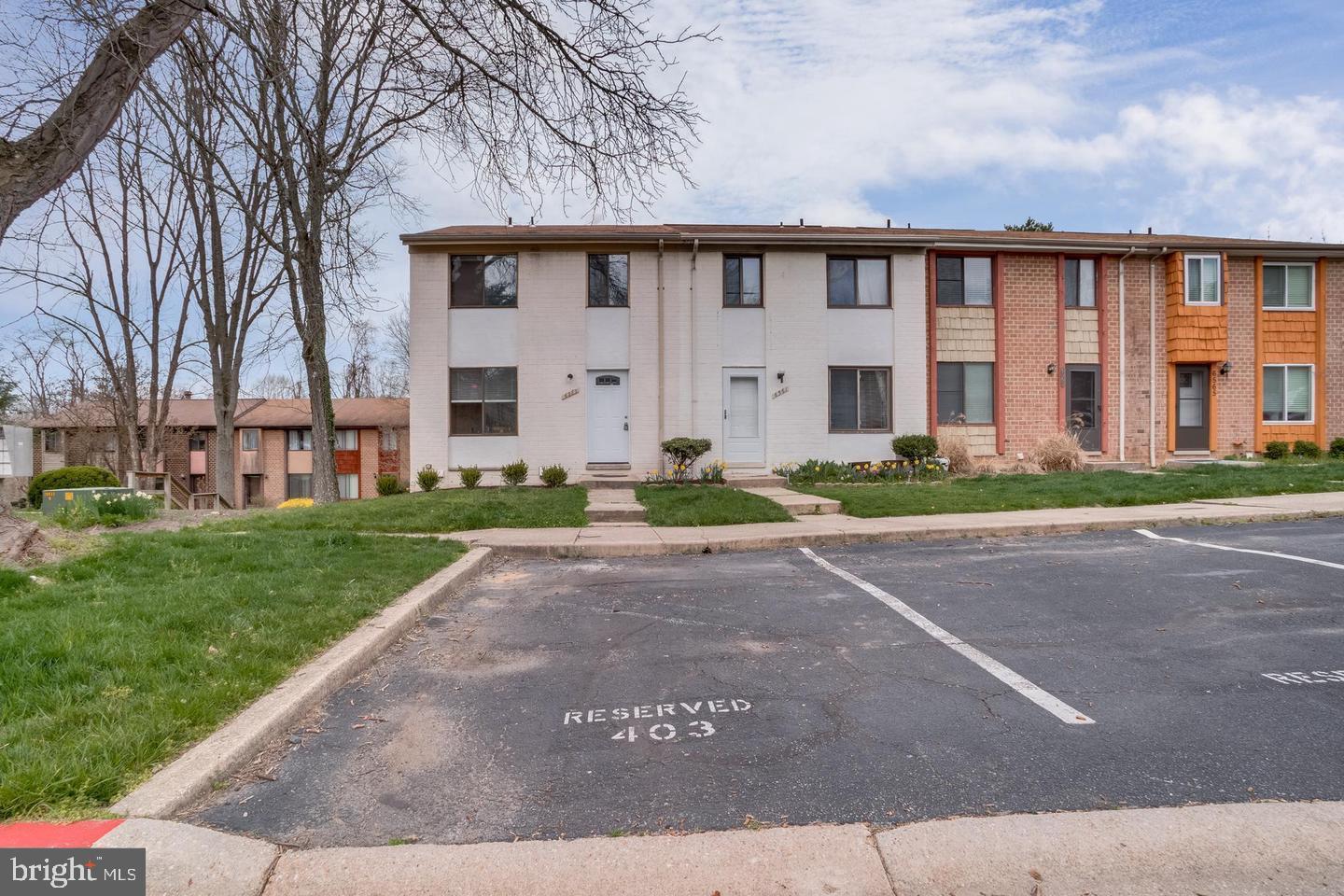 VILLAGE OF OWEN BROWN - Residential Lease