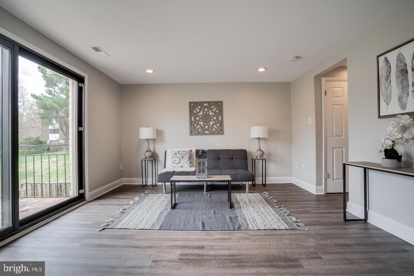 VILLAGE OF OWEN BROWN - Residential Lease