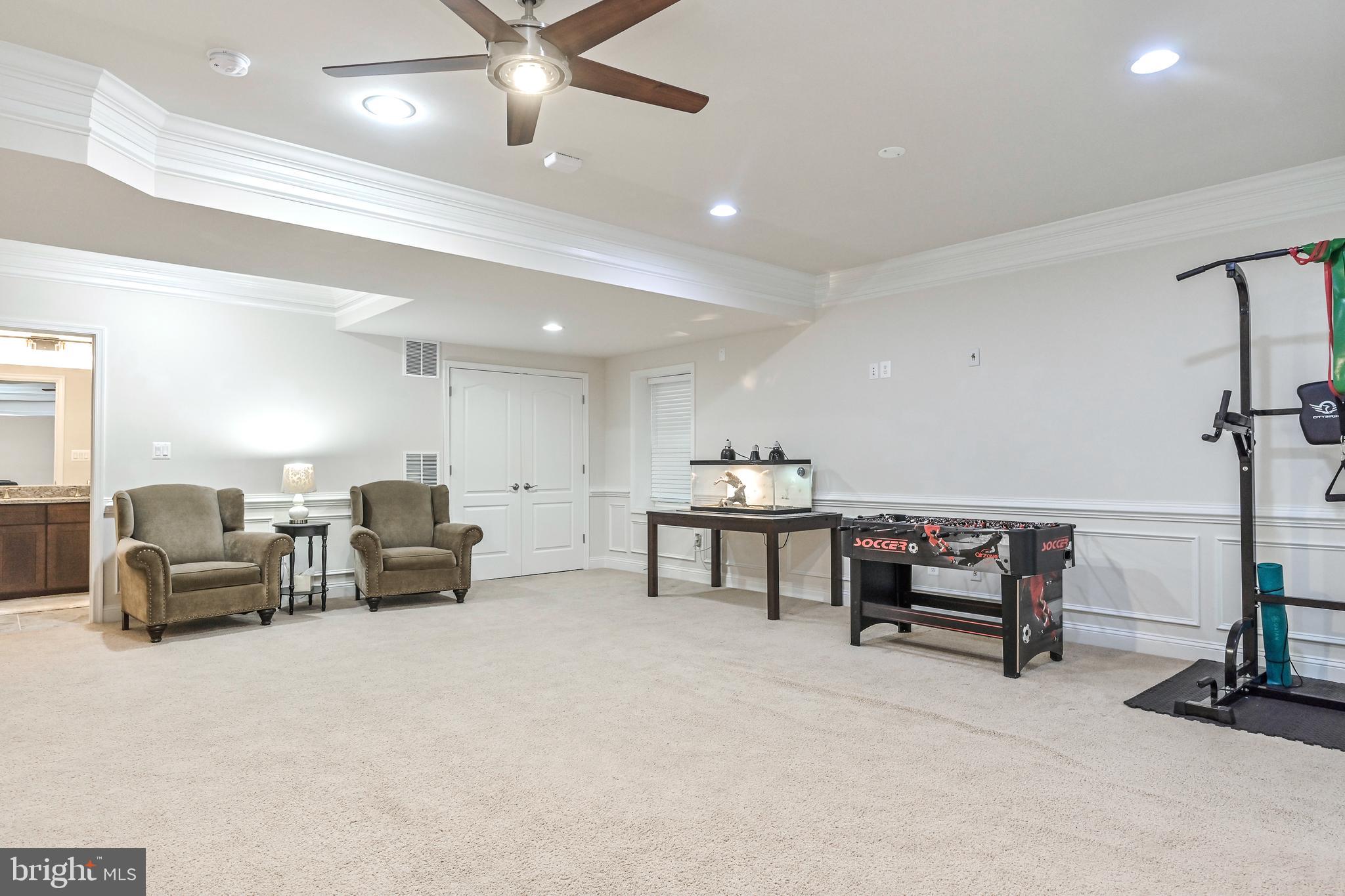 KINGCREST - Residential Lease