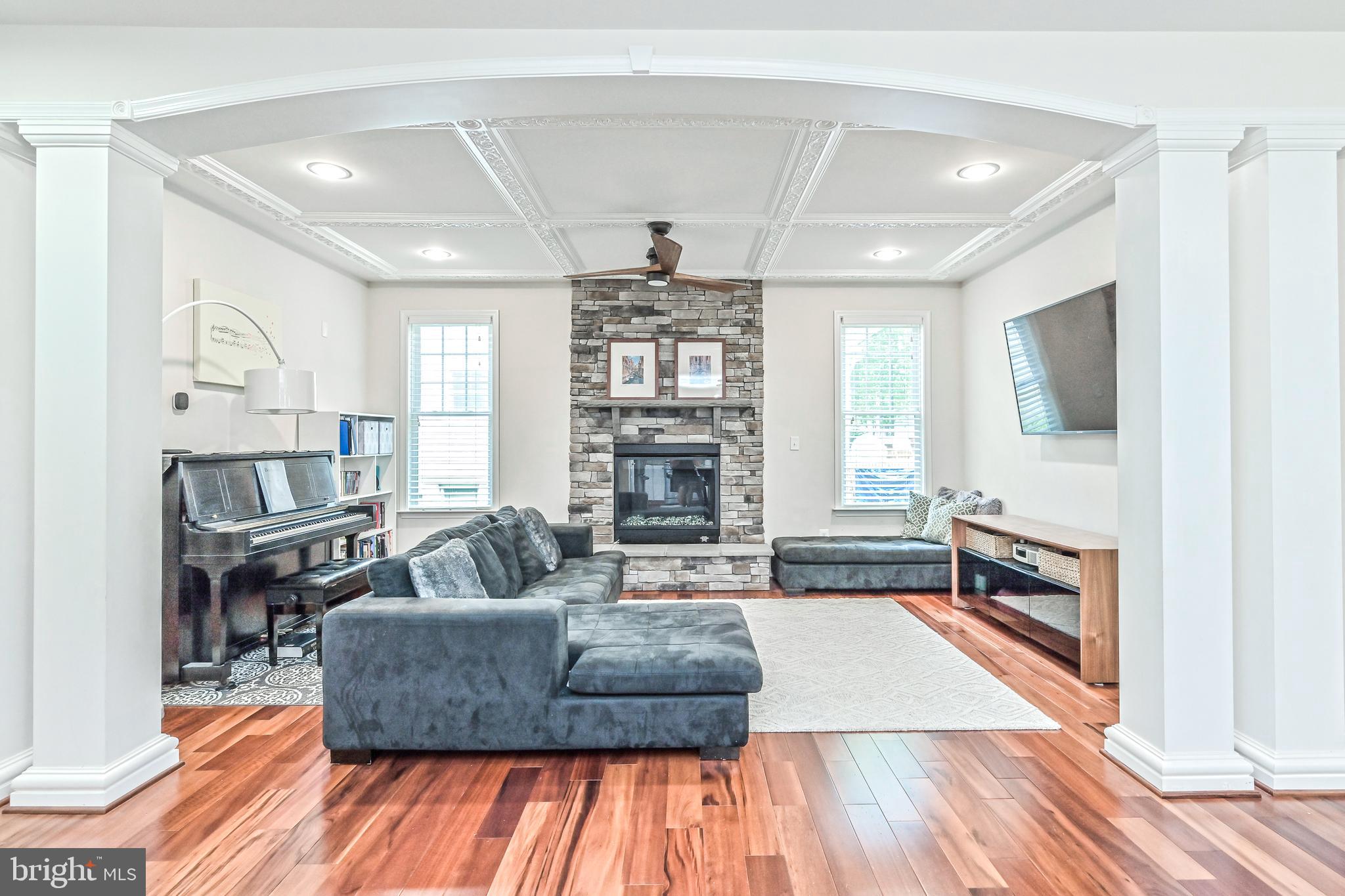 KINGCREST - Residential Lease