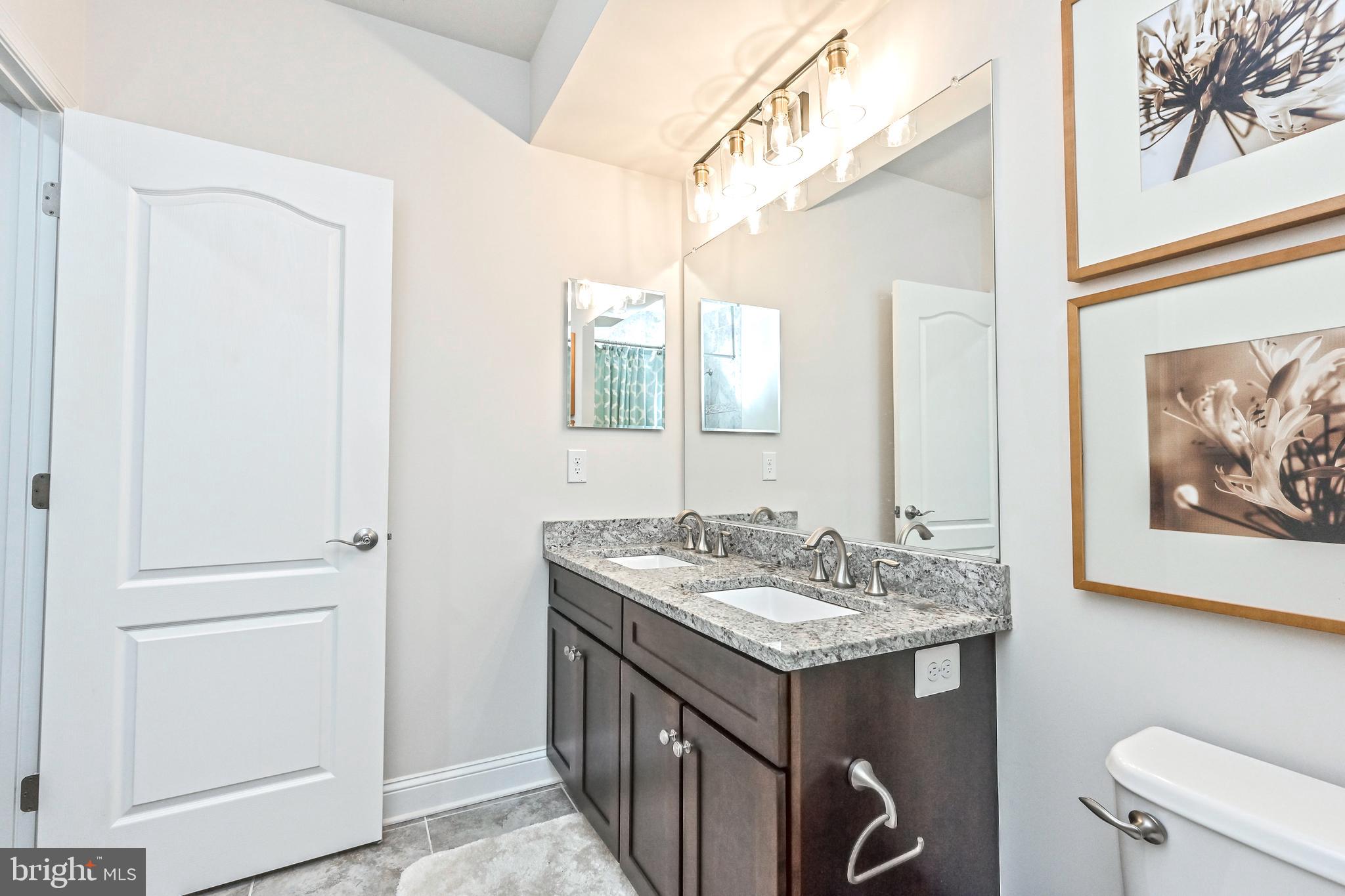 KINGCREST - Residential Lease