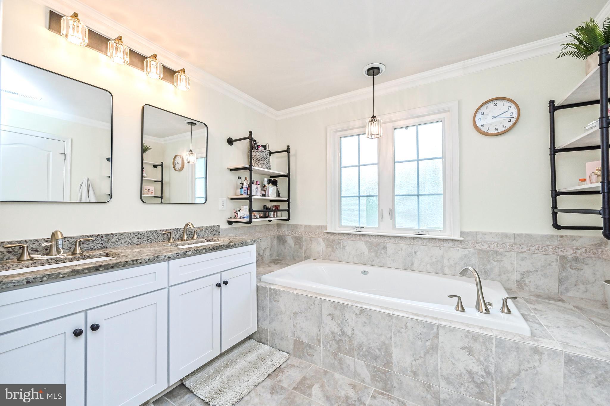 KINGCREST - Residential Lease