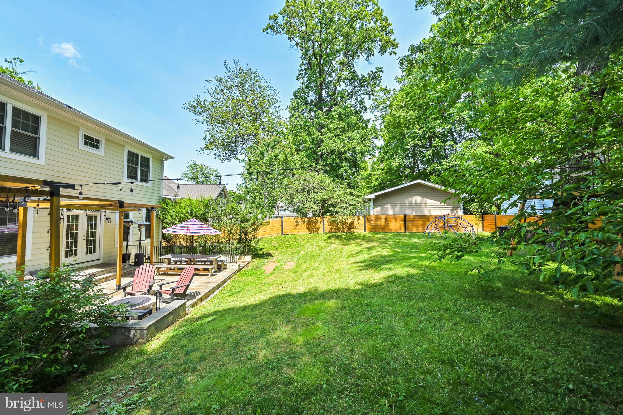 KINGCREST - Residential Lease