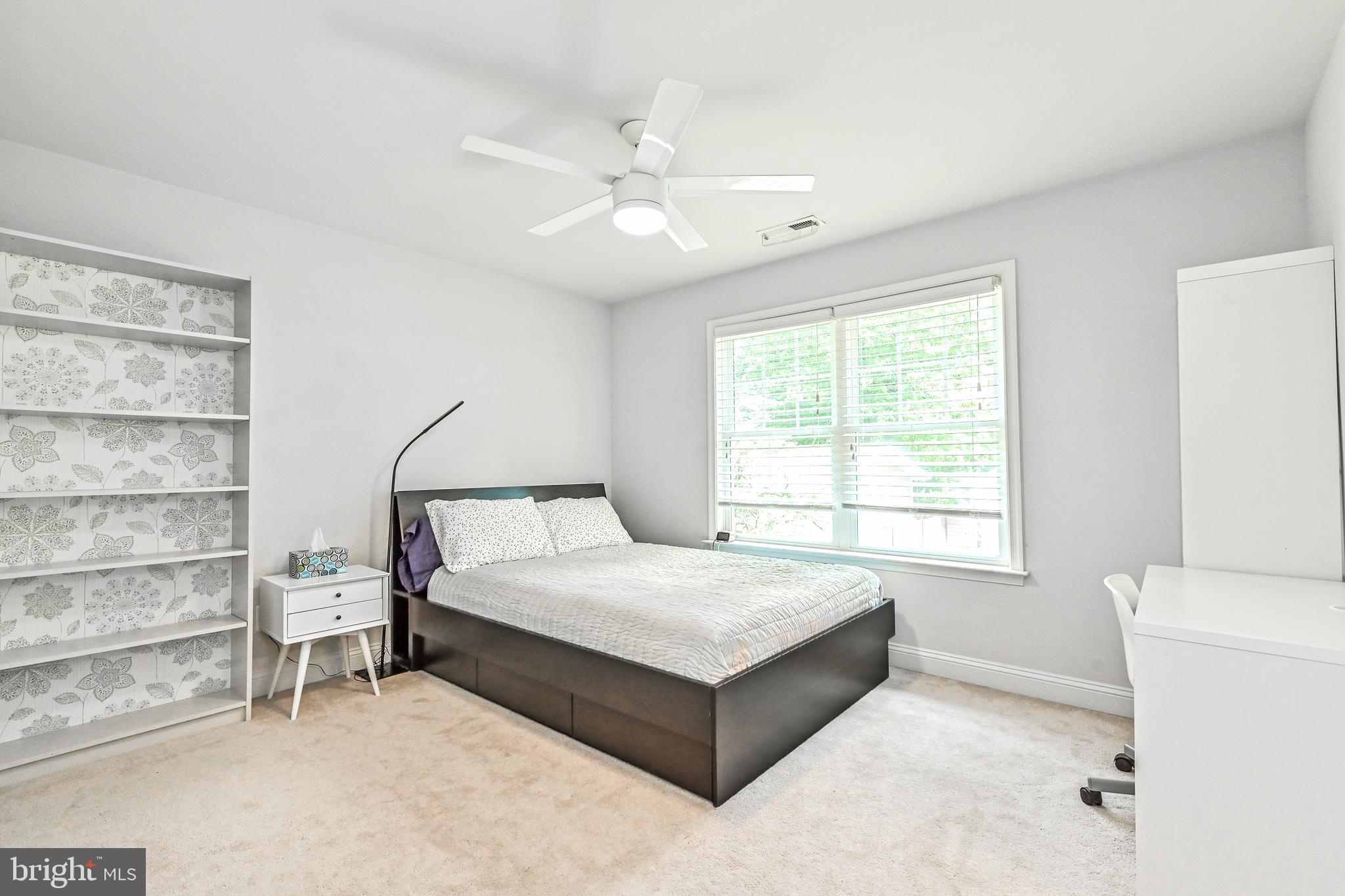 KINGCREST - Residential Lease