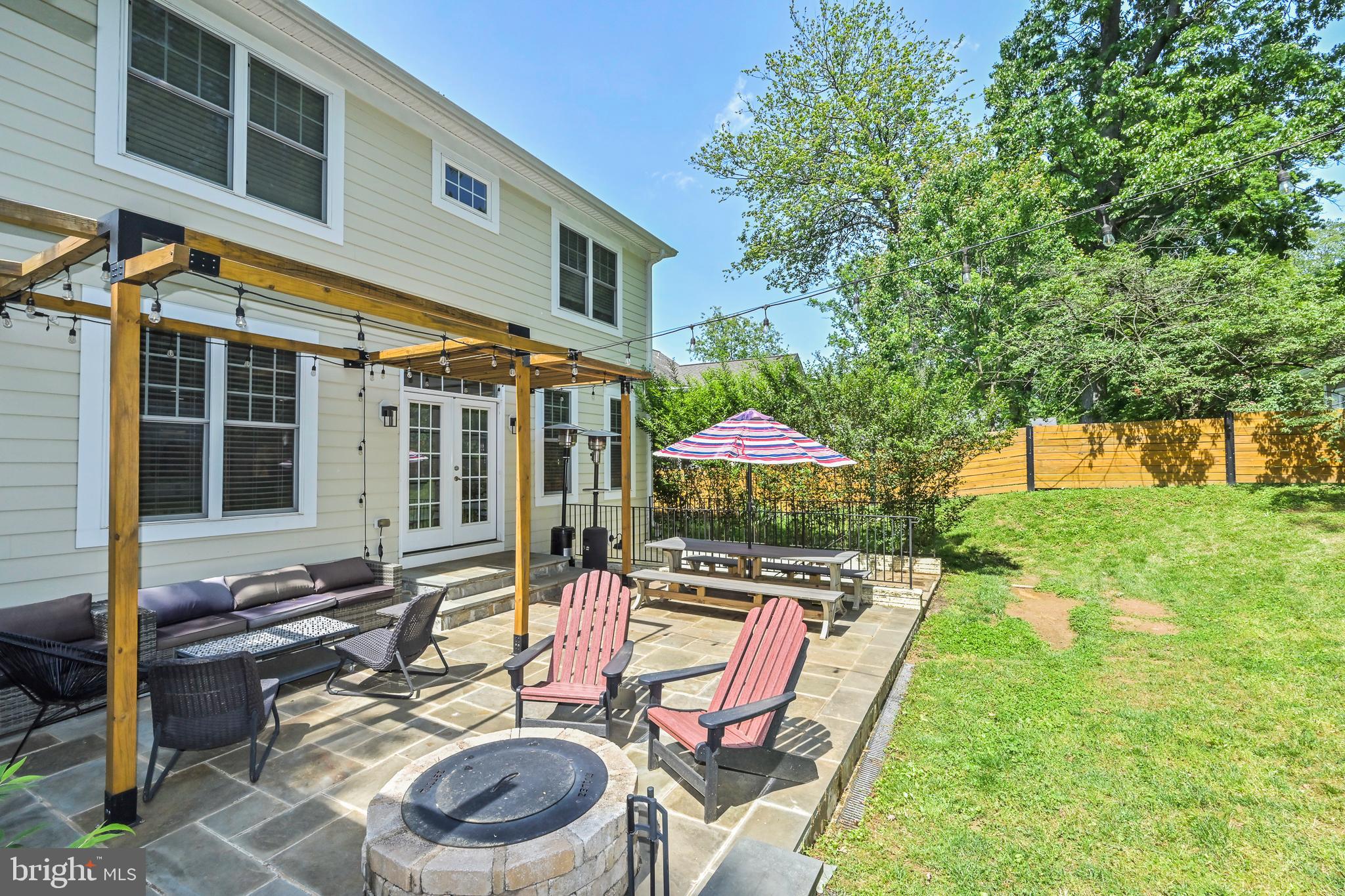 KINGCREST - Residential Lease