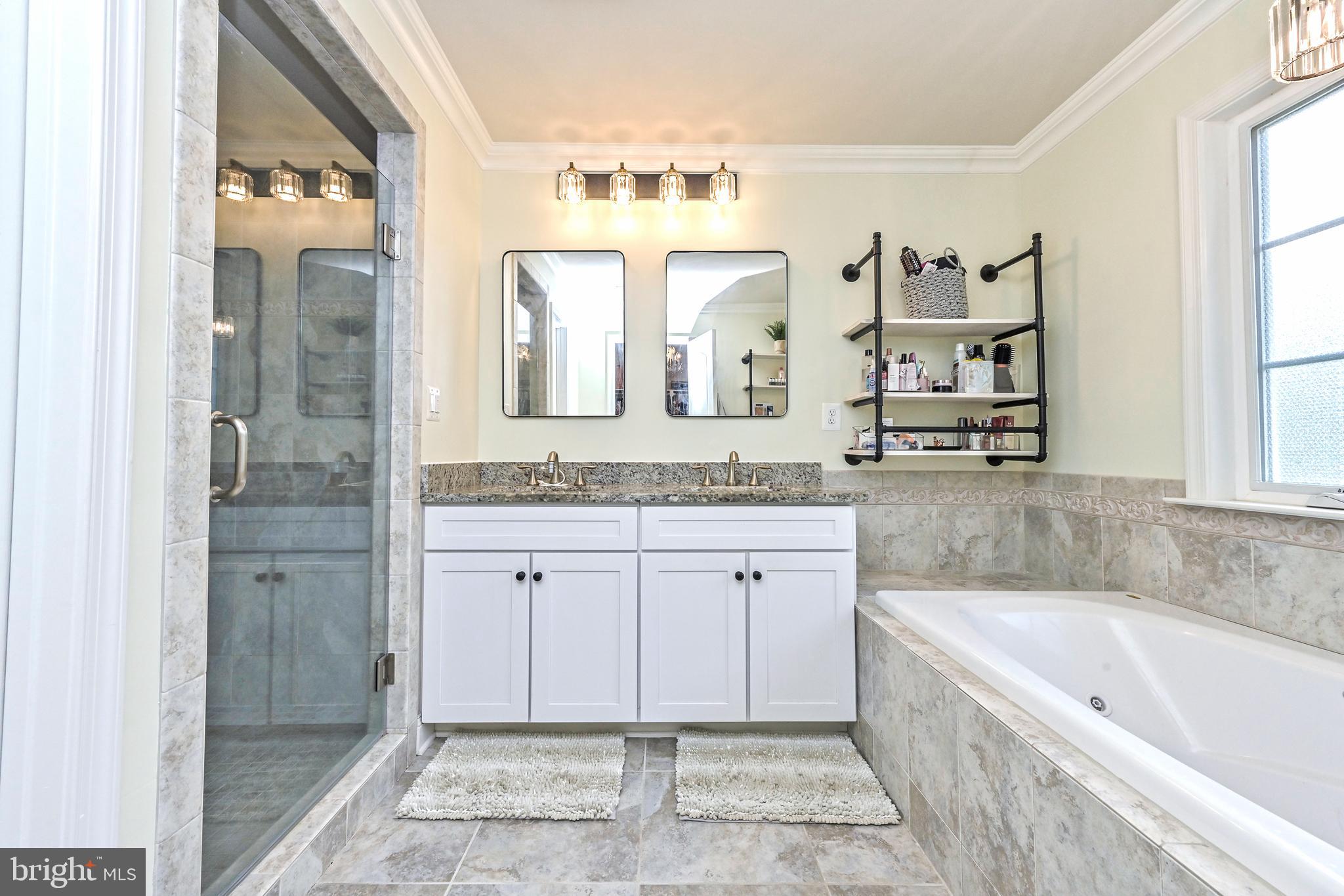 KINGCREST - Residential Lease