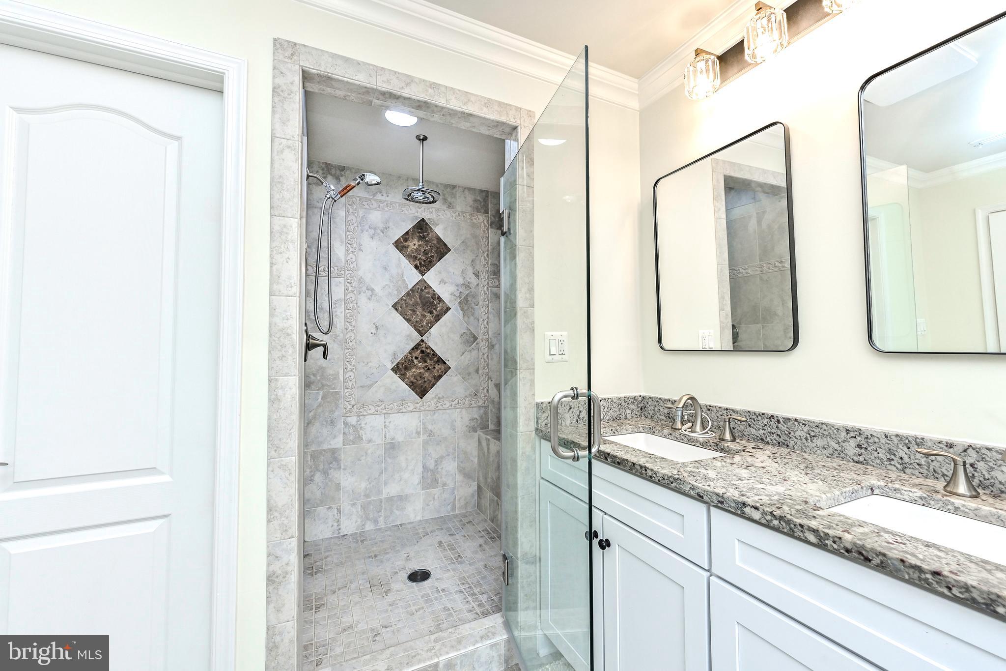 KINGCREST - Residential Lease