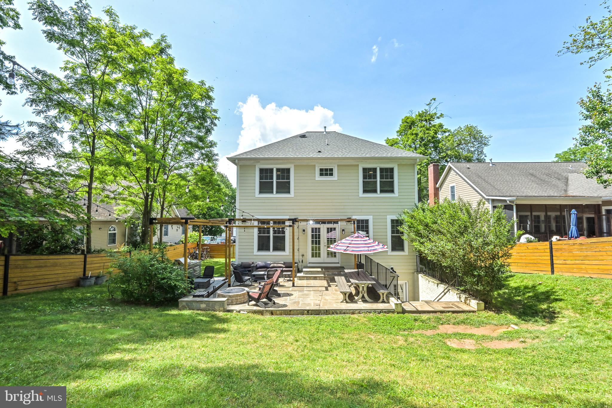 KINGCREST - Residential Lease