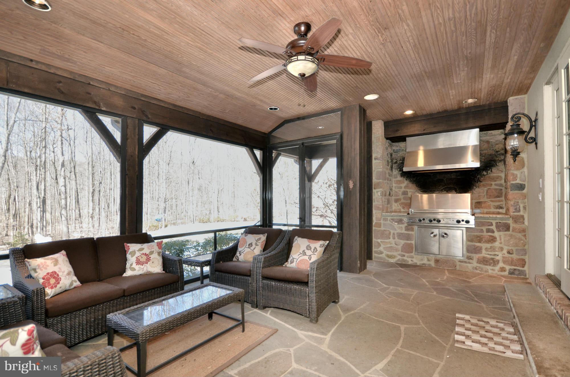 VELVET VALLEY - Residential