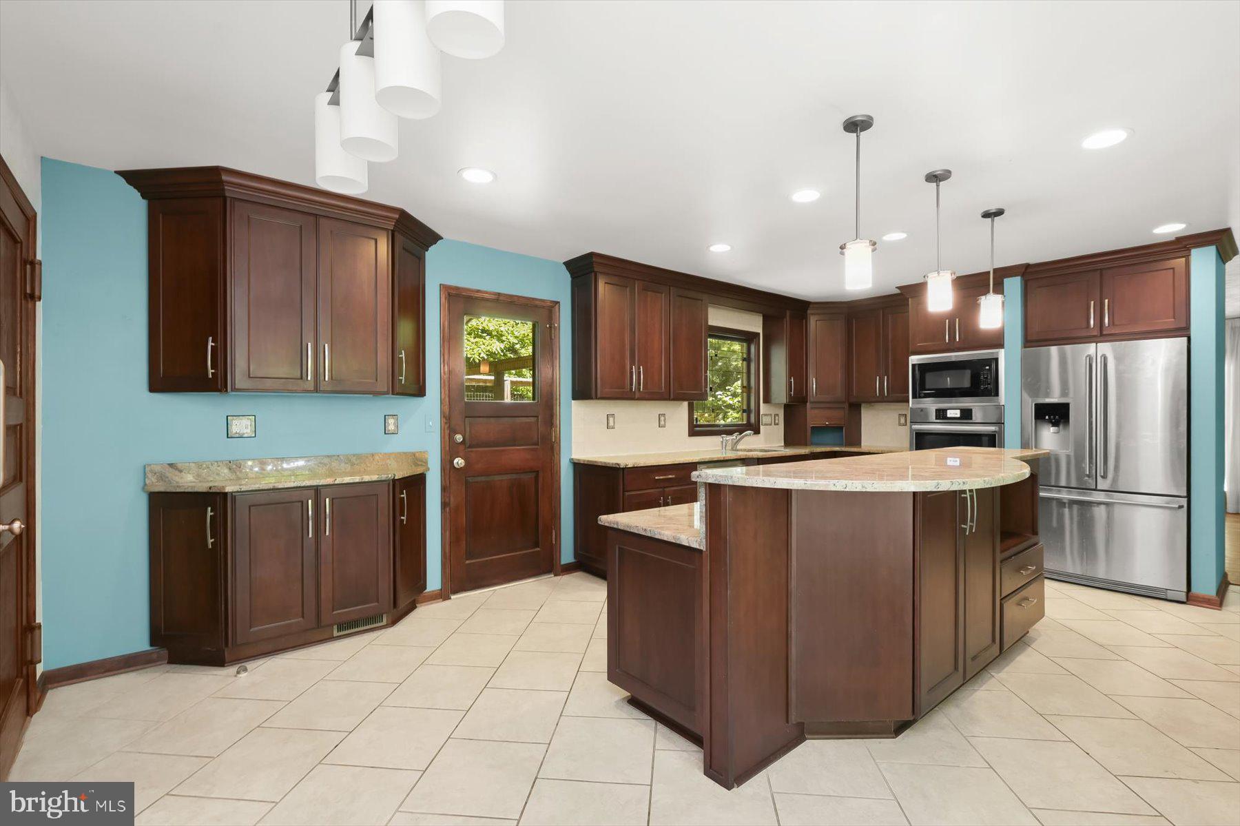 HAVILAND HILLS - Residential
