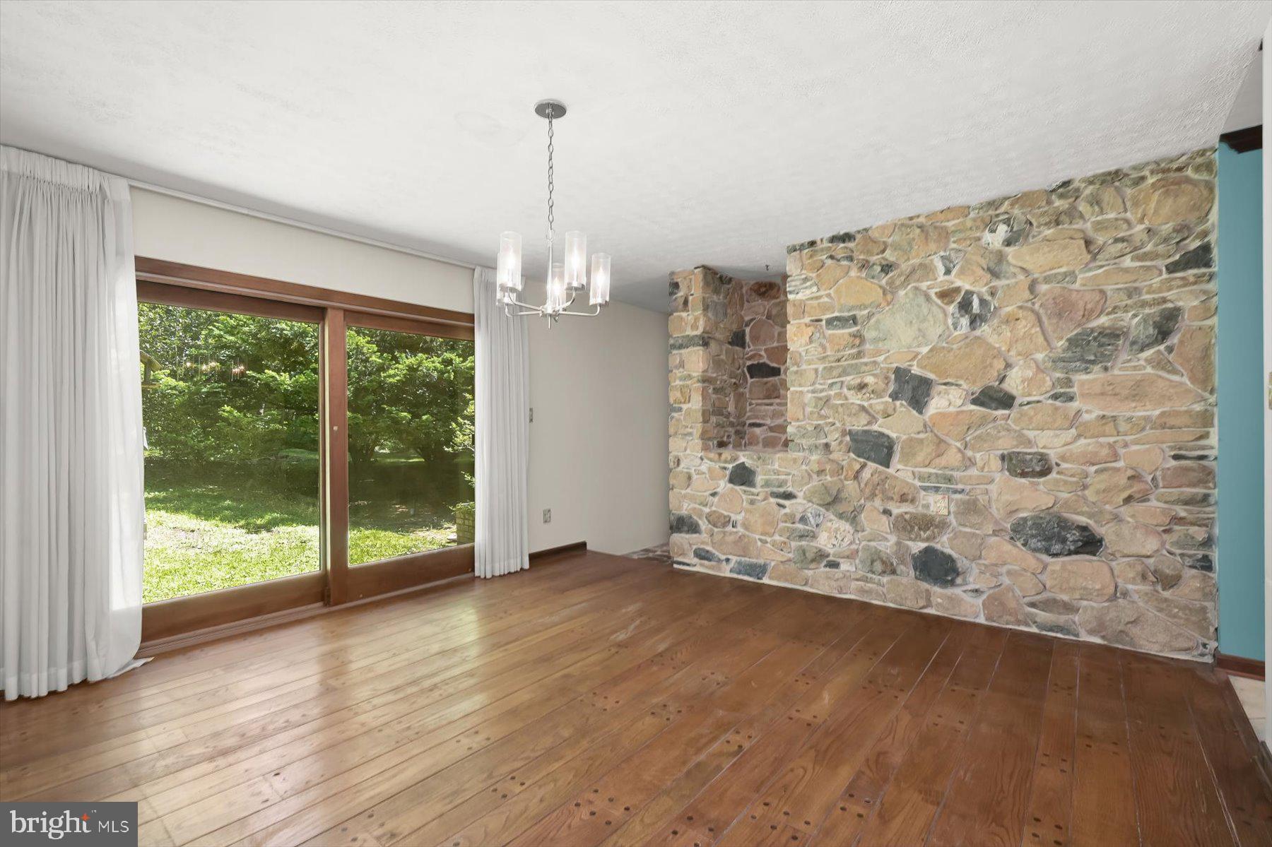 HAVILAND HILLS - Residential