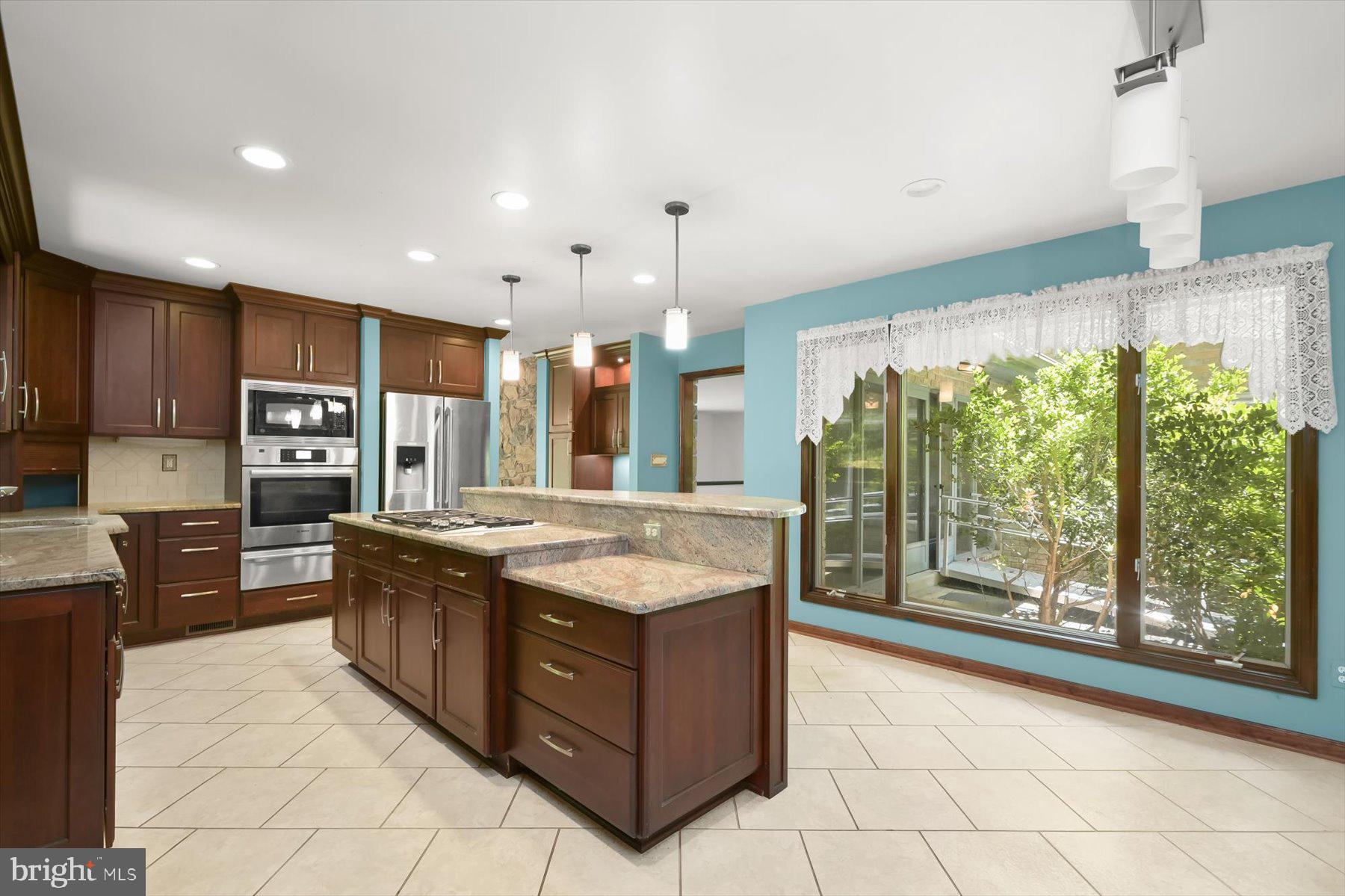 HAVILAND HILLS - Residential