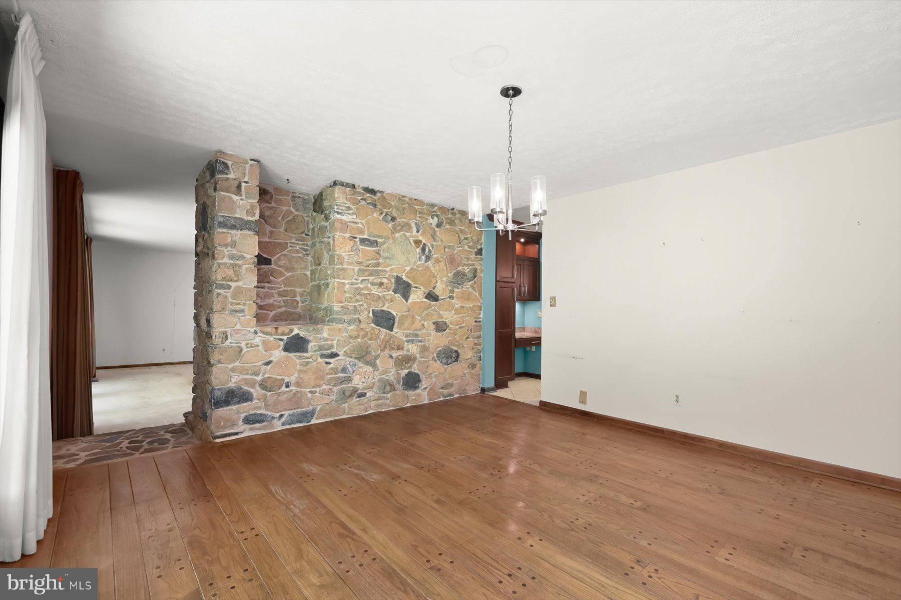 HAVILAND HILLS - Residential
