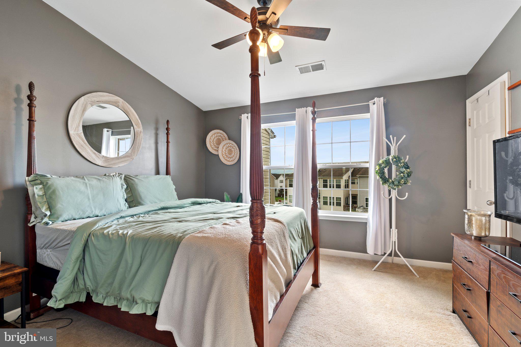 MANOR PARK - Residential