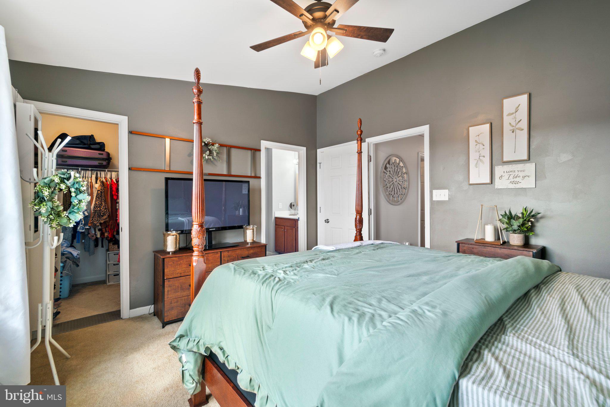 MANOR PARK - Residential