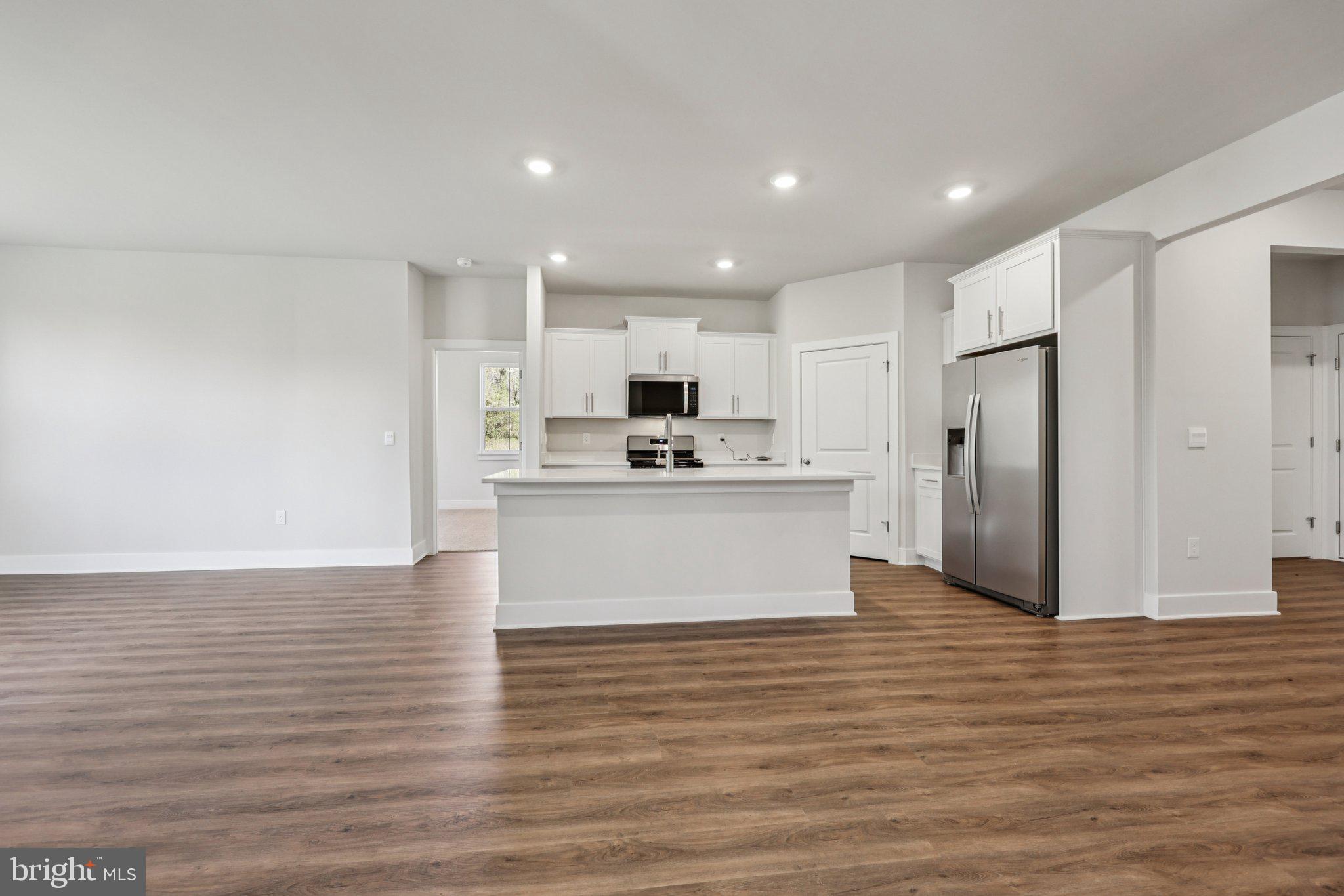 WILLOW RUN - Residential