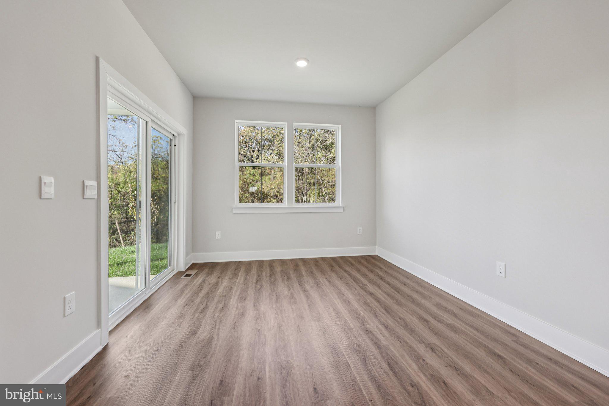 WILLOW RUN - Residential