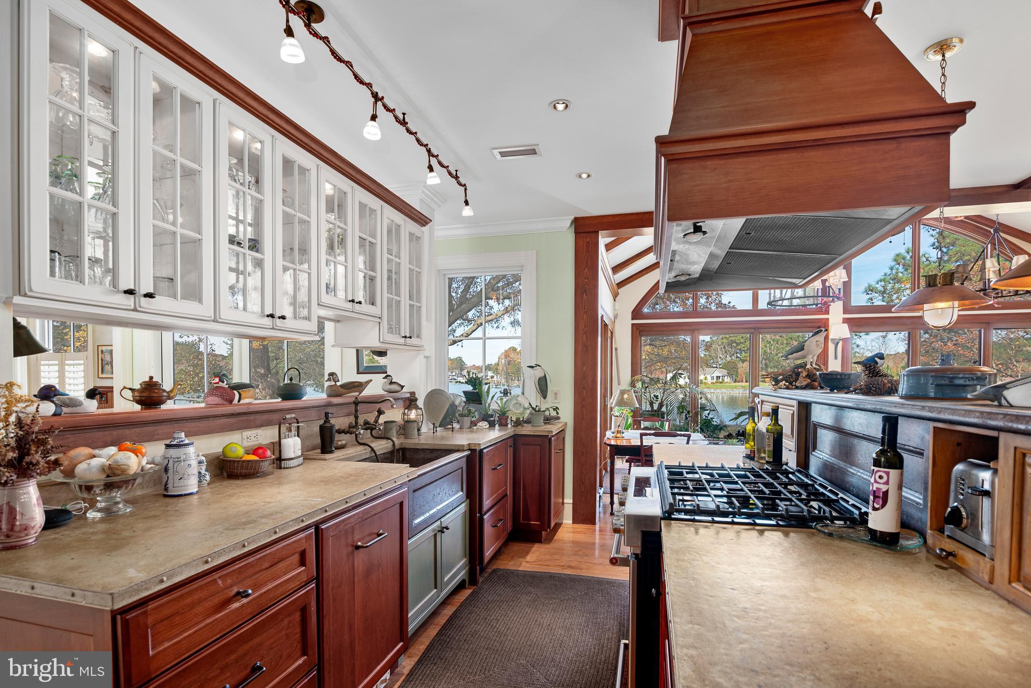 RAYS POINT - Residential