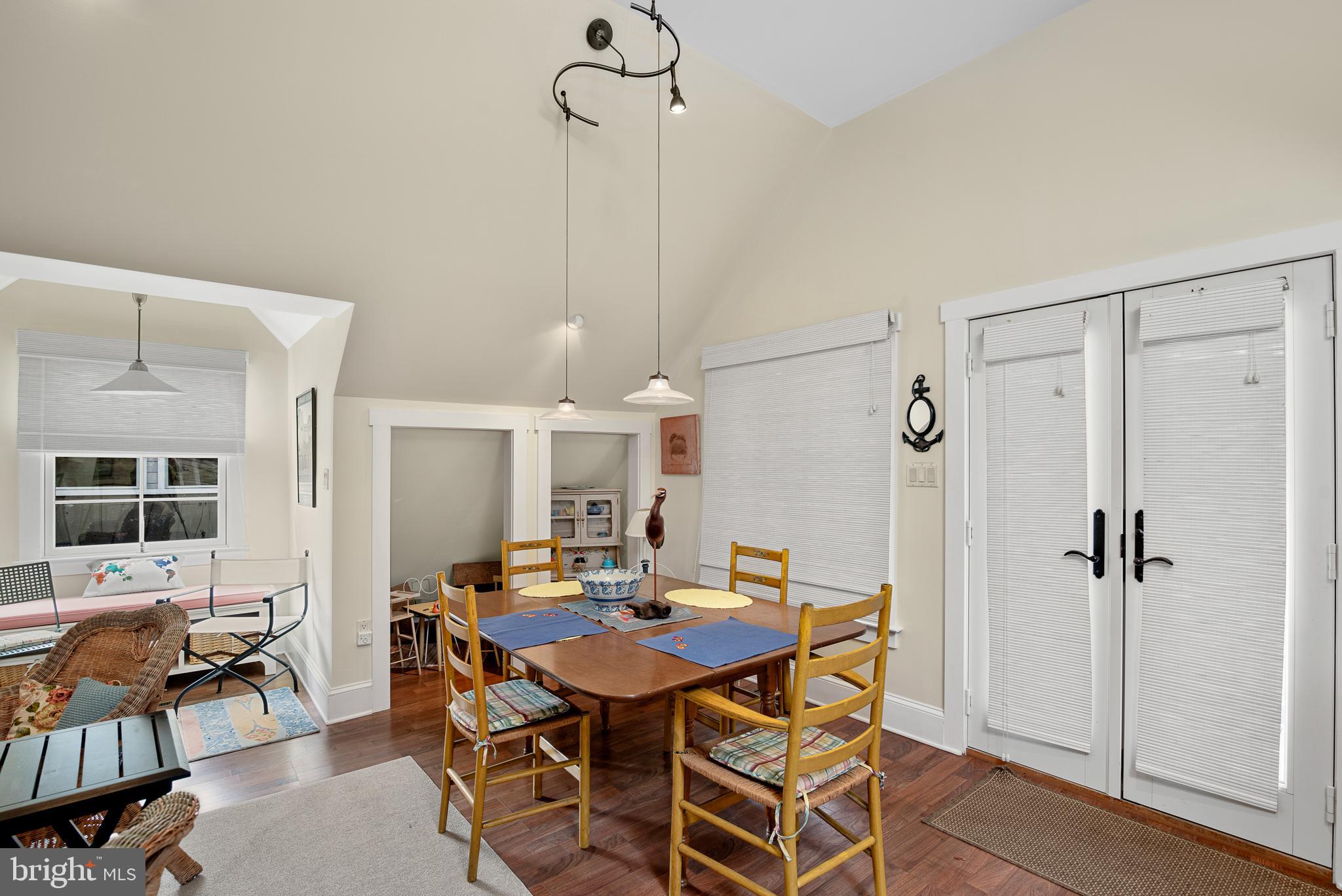 RAYS POINT - Residential