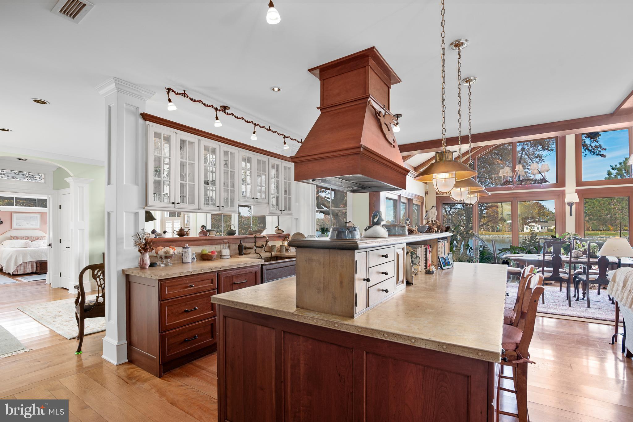 RAYS POINT - Residential