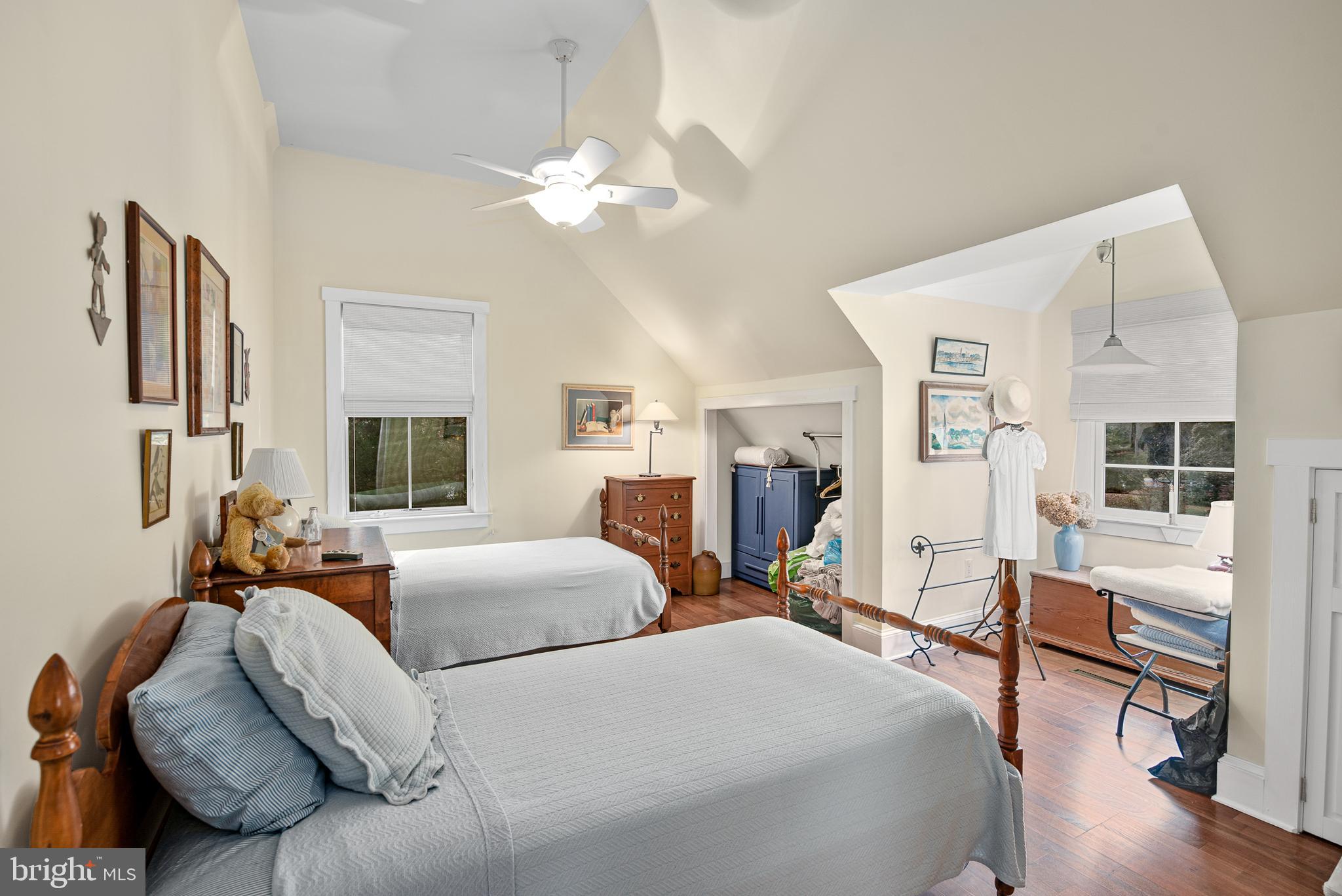 RAYS POINT - Residential