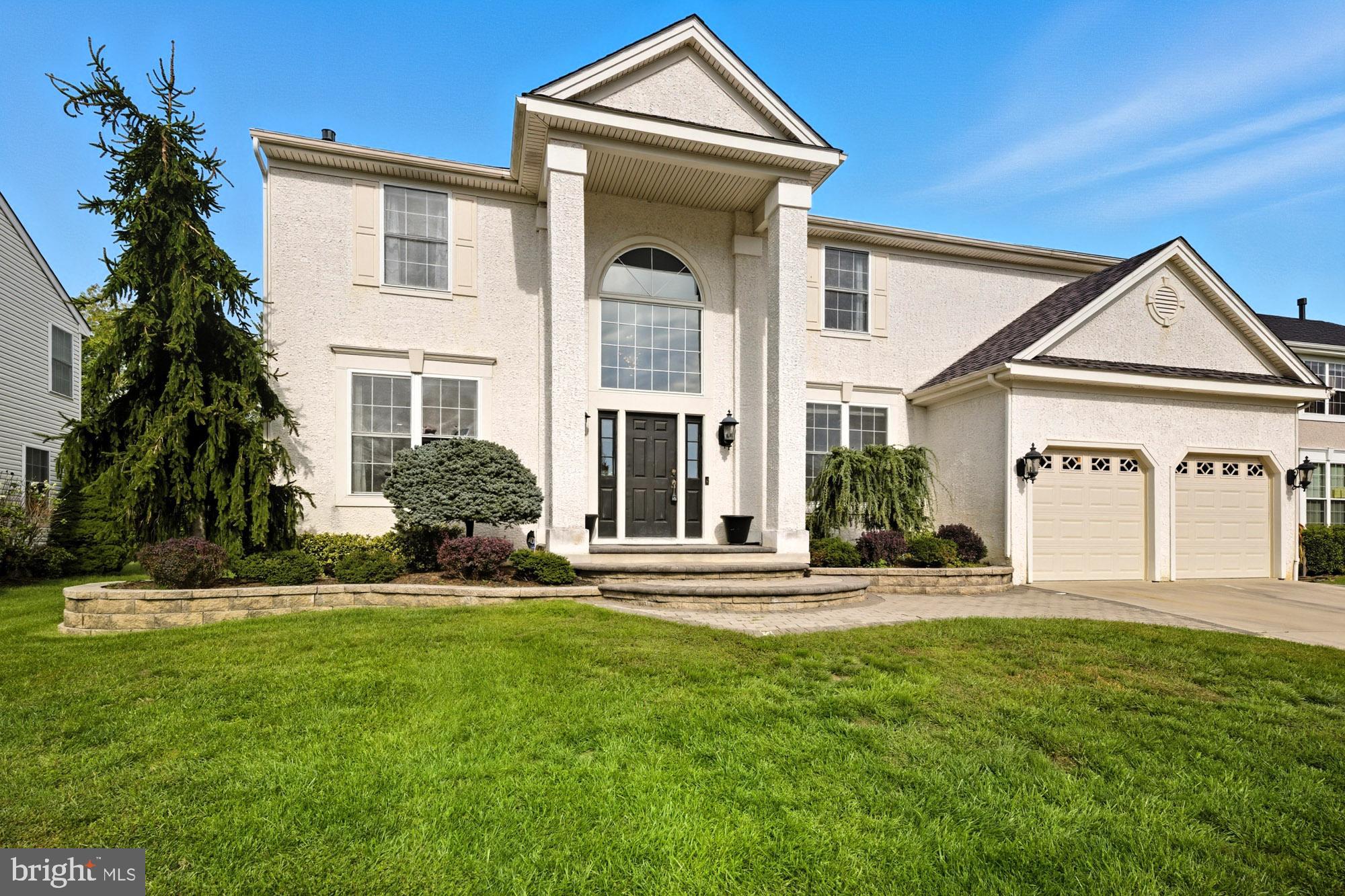 HUNTERS CHASE - Residential