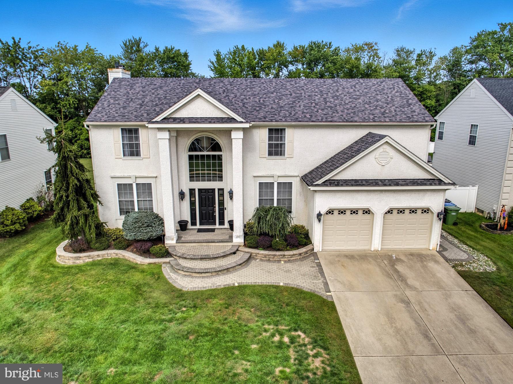 HUNTERS CHASE - Residential