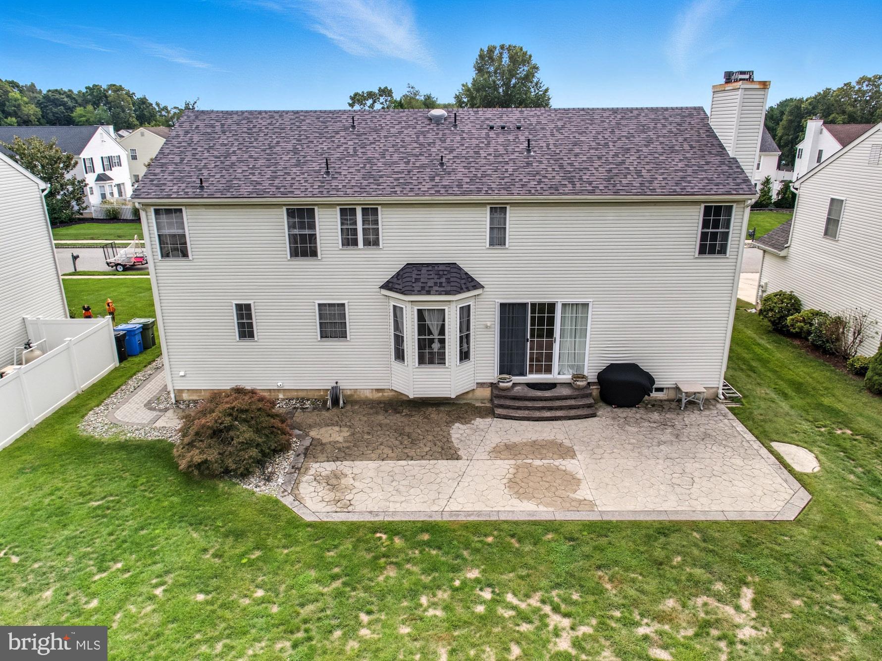 HUNTERS CHASE - Residential