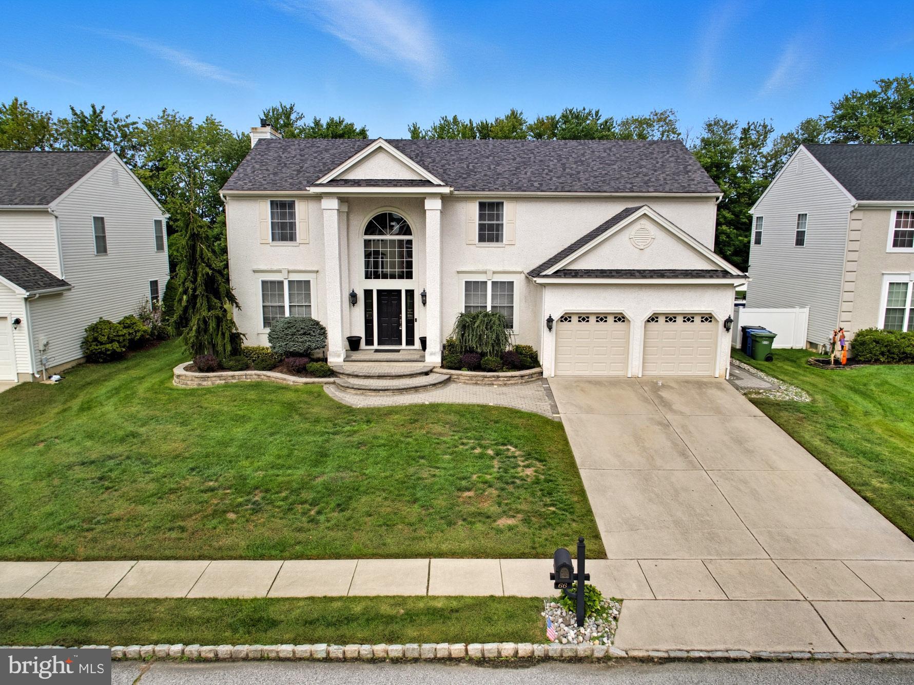 HUNTERS CHASE - Residential