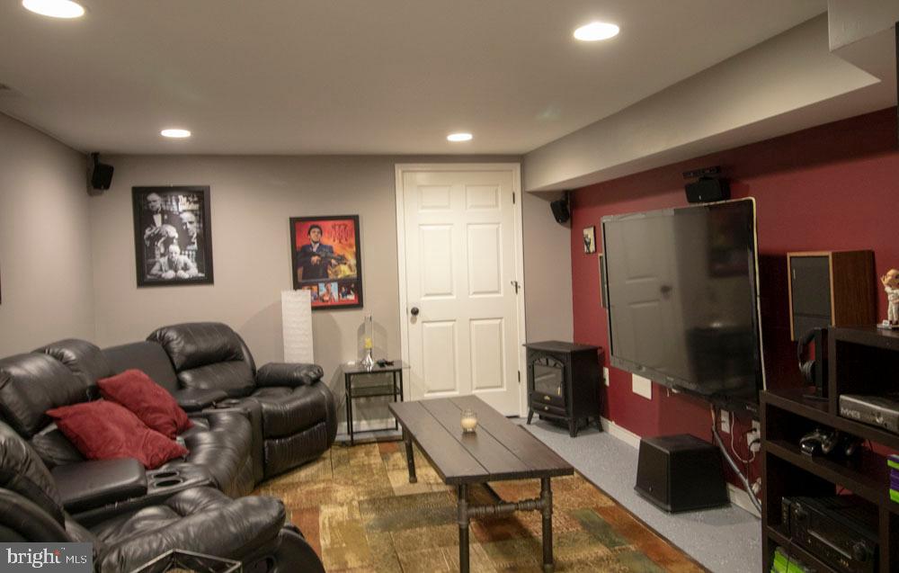 PEACHTREE EAST - Residential