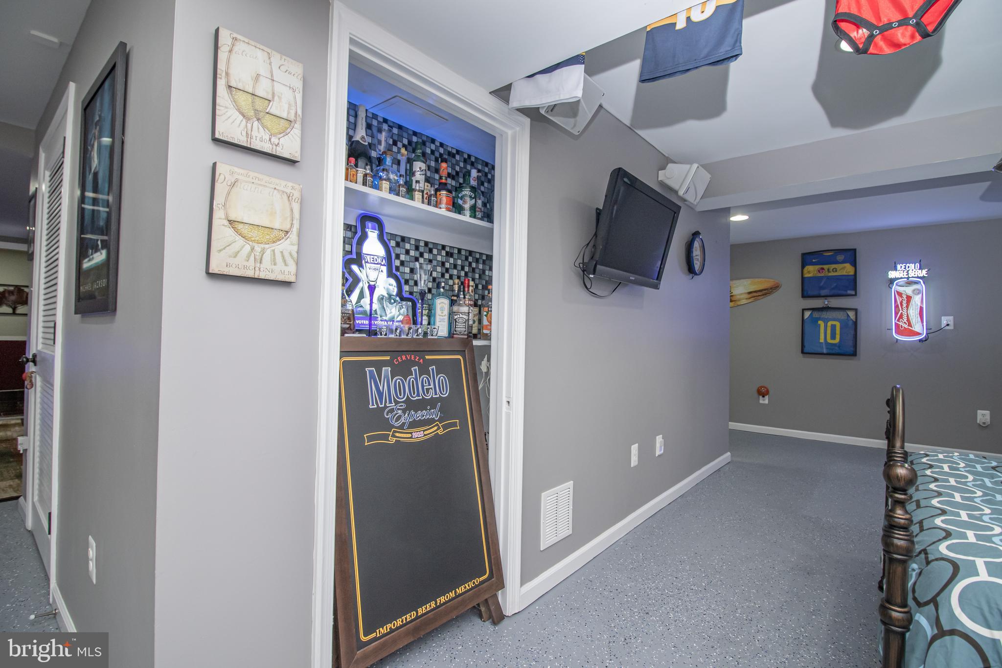 PEACHTREE EAST - Residential