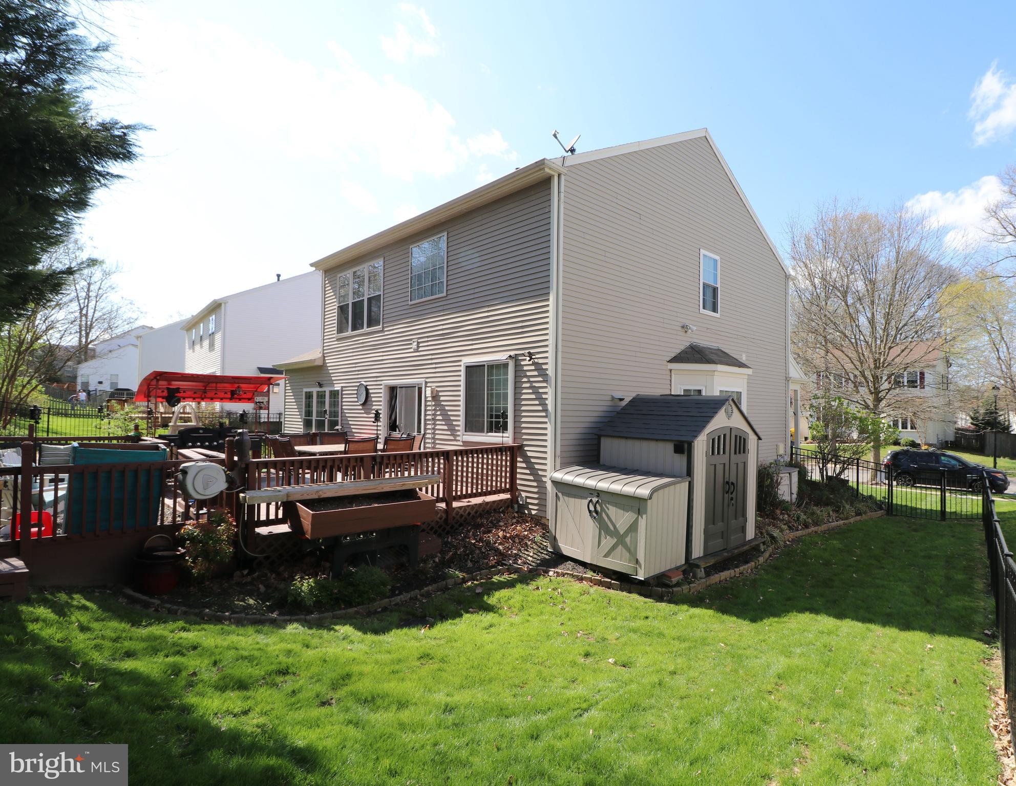 PEACHTREE EAST - Residential