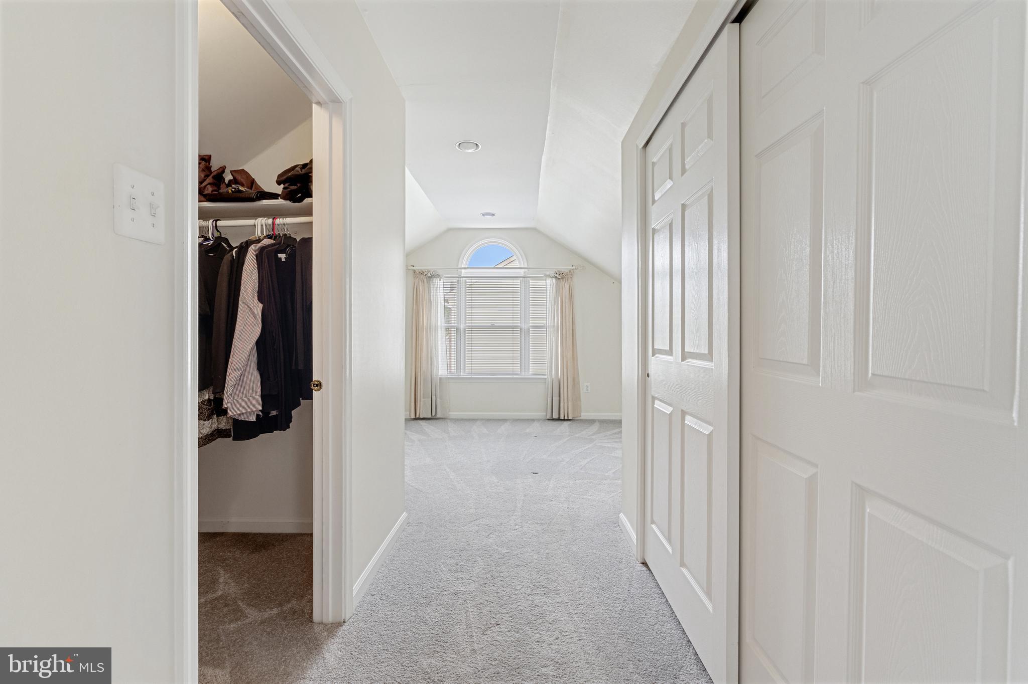 COLD SPRING HUNT - Residential