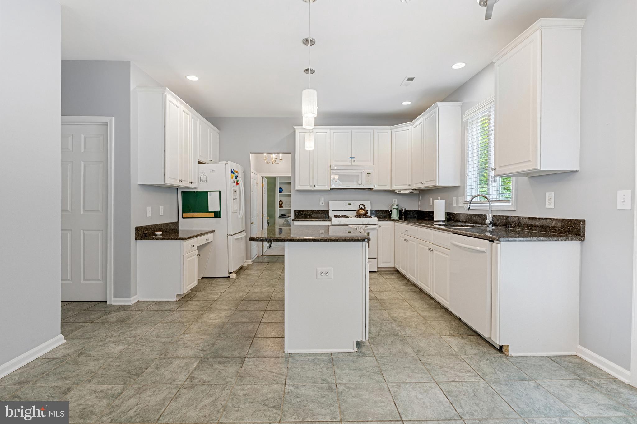 COLD SPRING HUNT - Residential