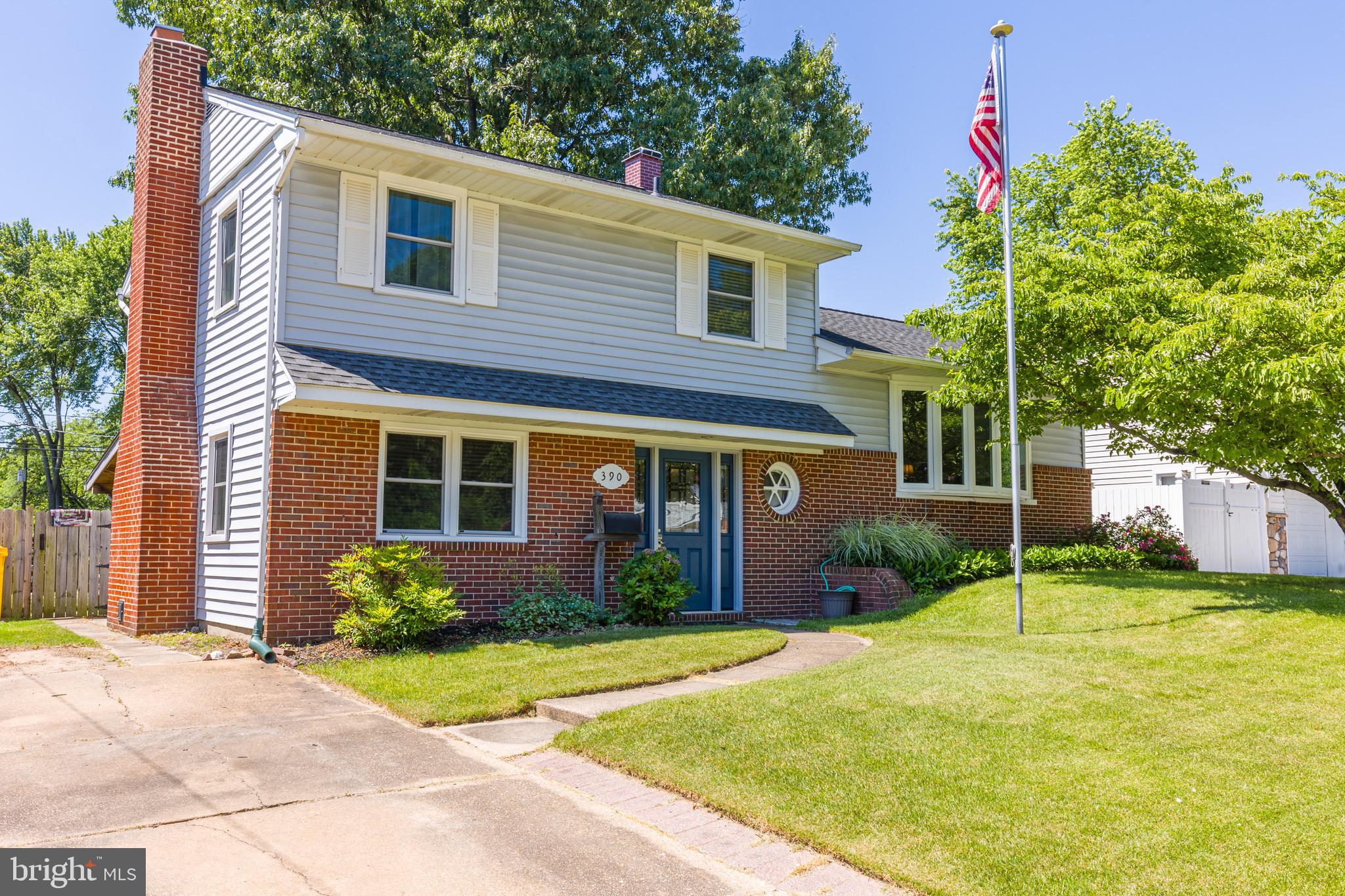 390 PHIRNE ROAD W