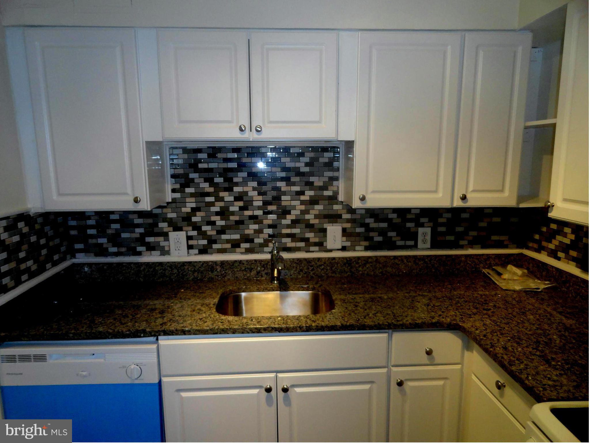Price Drop !!!! 2nd level condo with 1 bedroom and 1 full bath located at Tree top condominium, property located close to Prince george's community college, metro and restaurants, the property boast, granite counter tops, brand new cabinets, washer & dryer, microwave, brand new carpet. soak in the jacuzzi with jets after a long days work while you take in the beauty of the ceramic tiles.