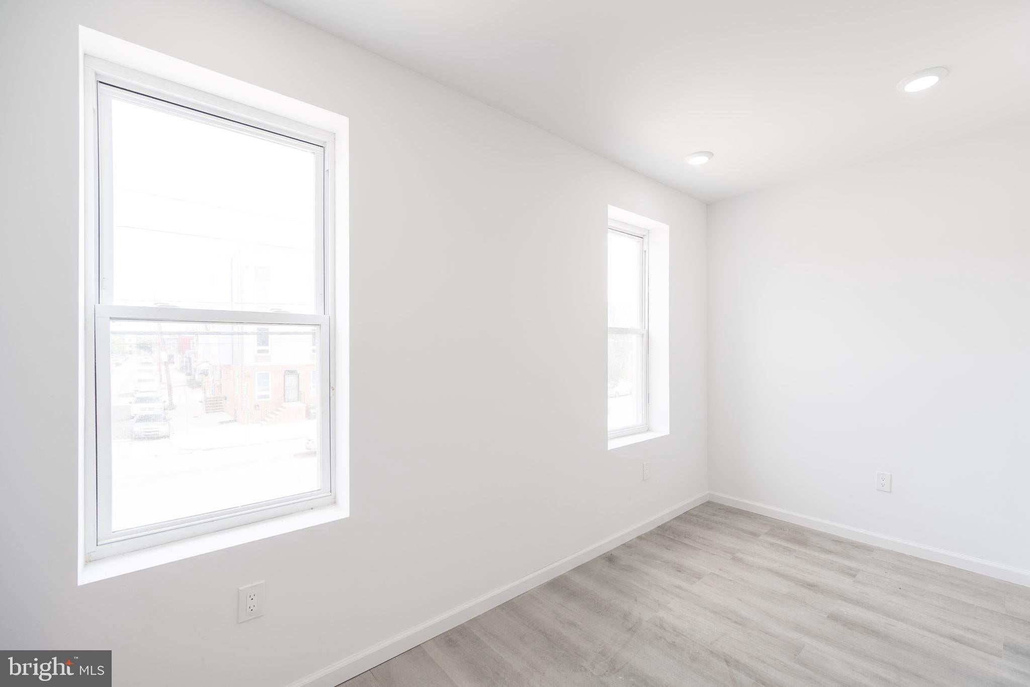 948 BELMONT AVENUE UNIT 2