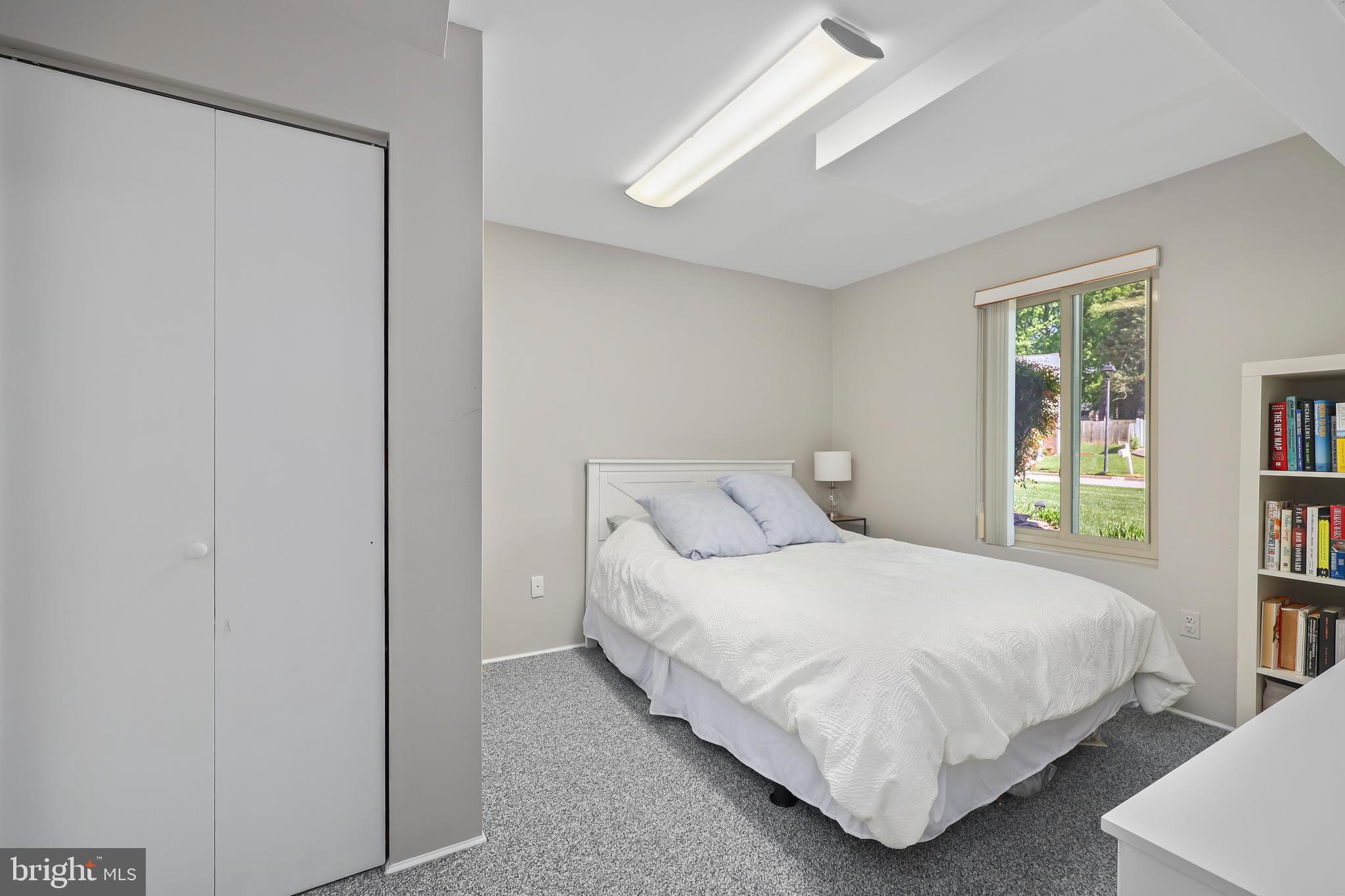 BENT TREE - Residential