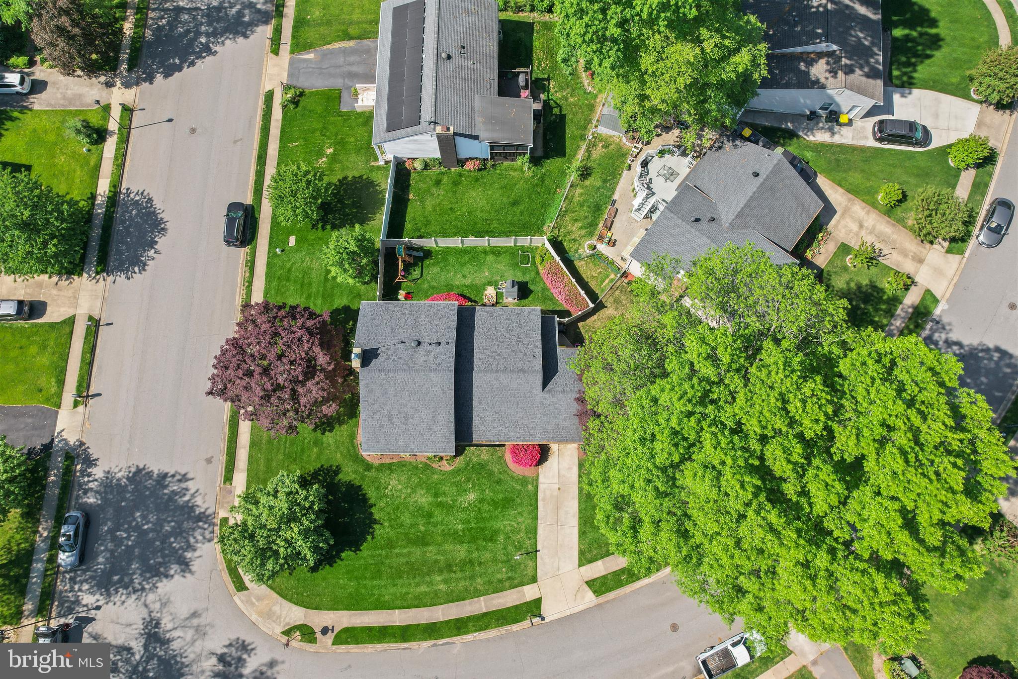 BENT TREE - Residential