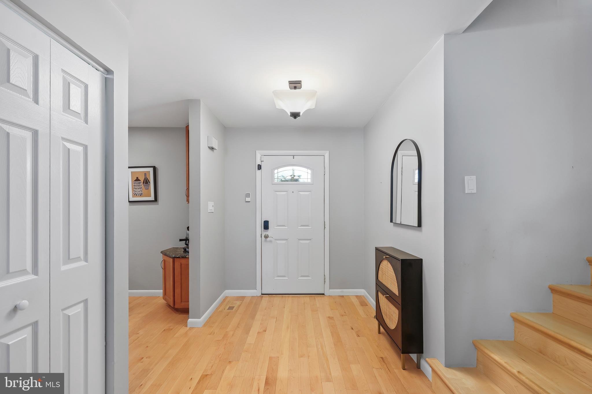 9511 VANDOLA COURT