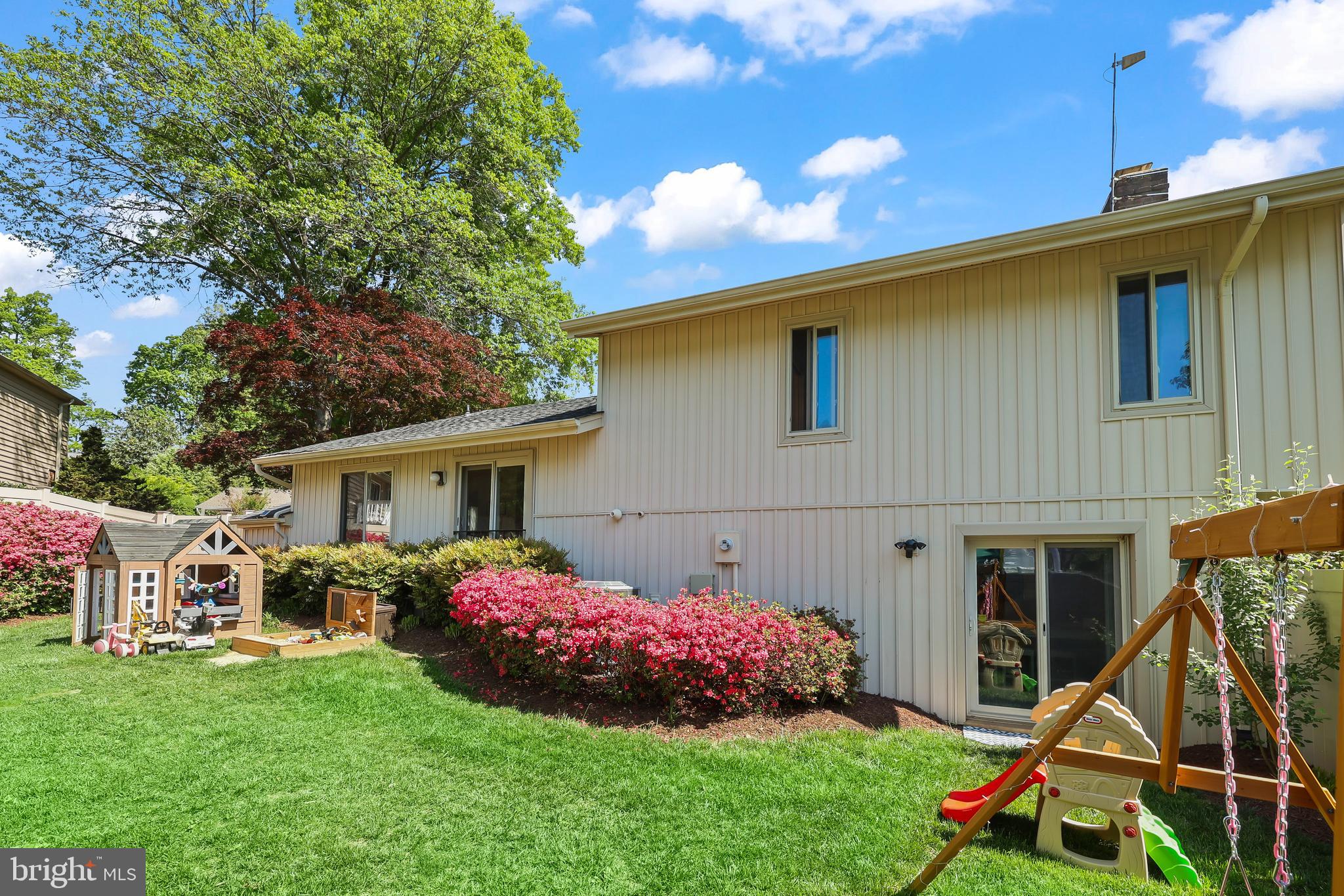 BENT TREE - Residential