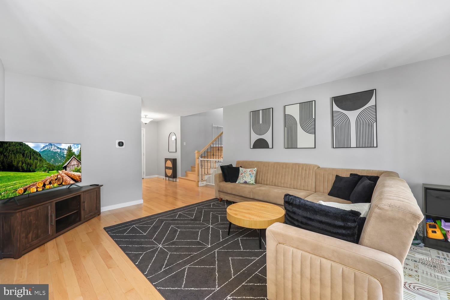 BENT TREE - Residential