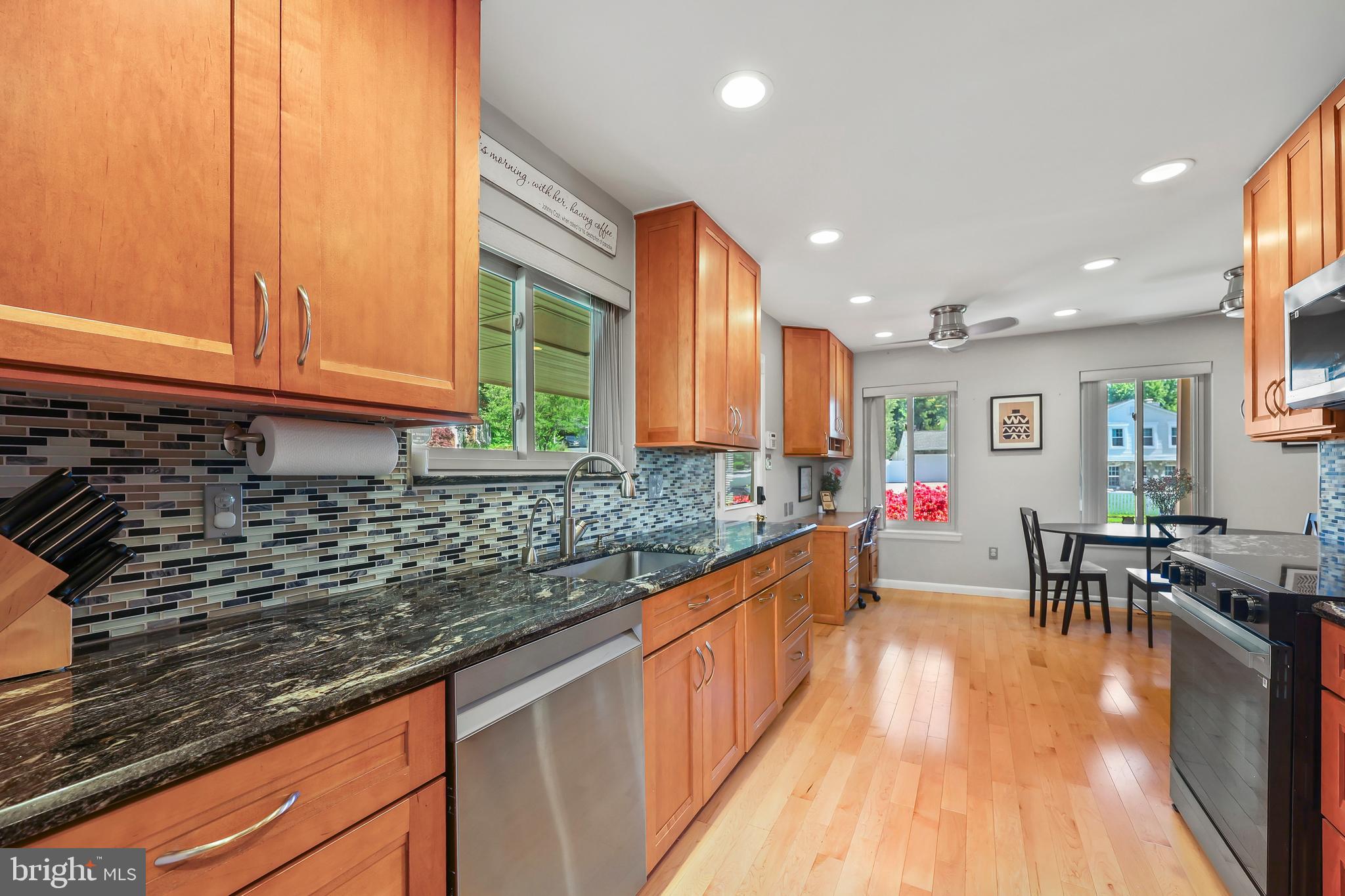 BENT TREE - Residential